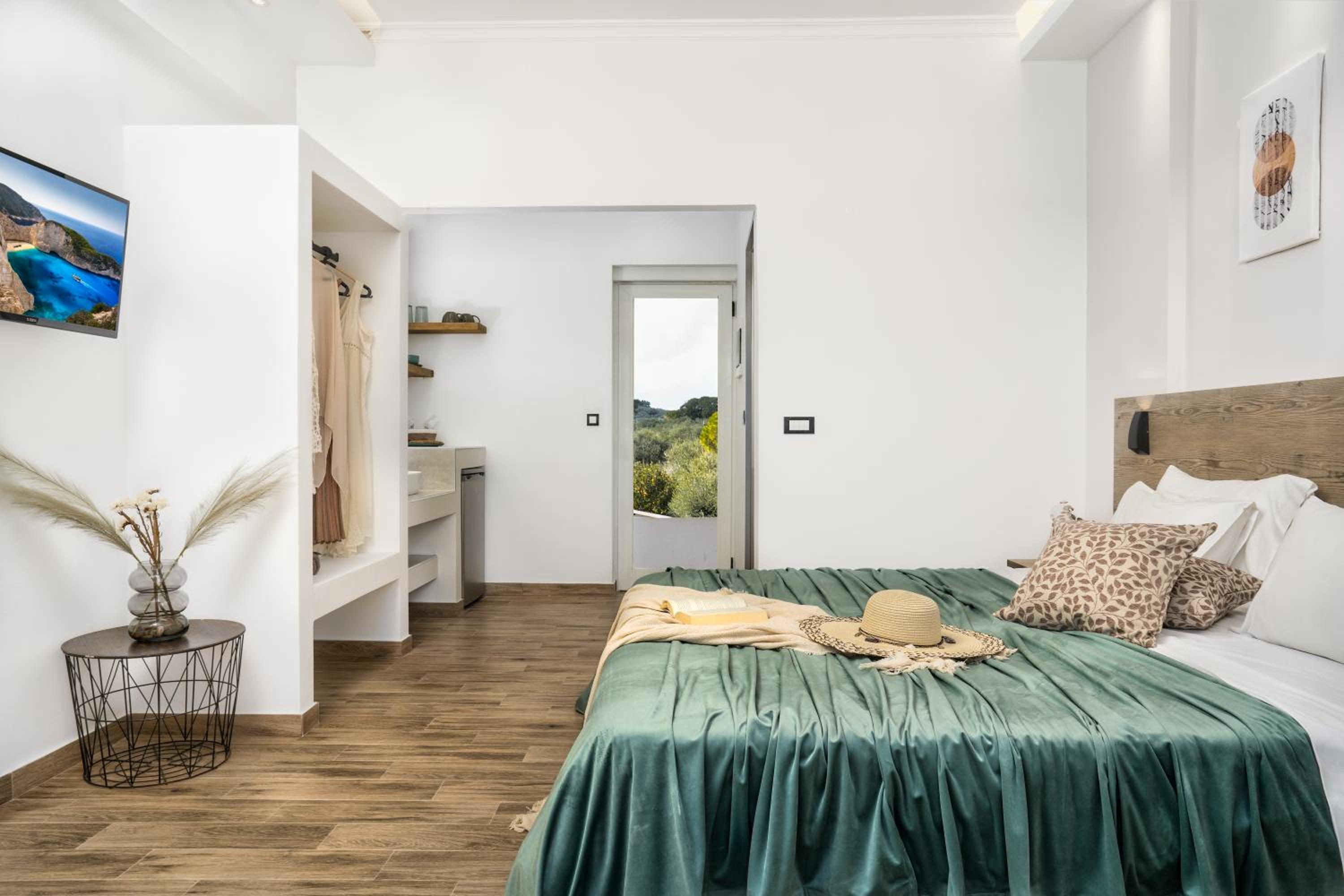 Laganas Vacations - Stathis Studios II with Sea View - Property Image 4