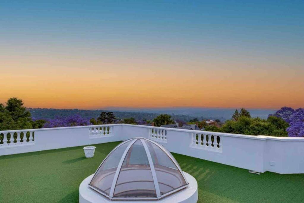 Johannesburg Vacations - The White House in Sandton - Property Image 8