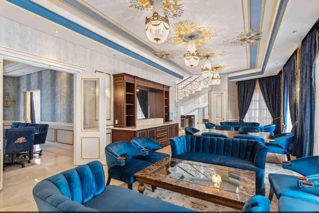 Johannesburg Vacations - The White House in Sandton - Property Image 4