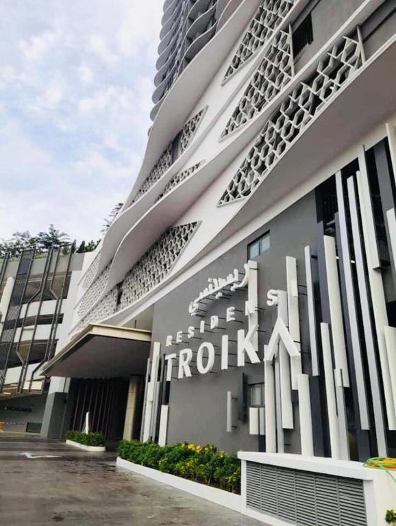 AwesomeStay@Troika photo 1