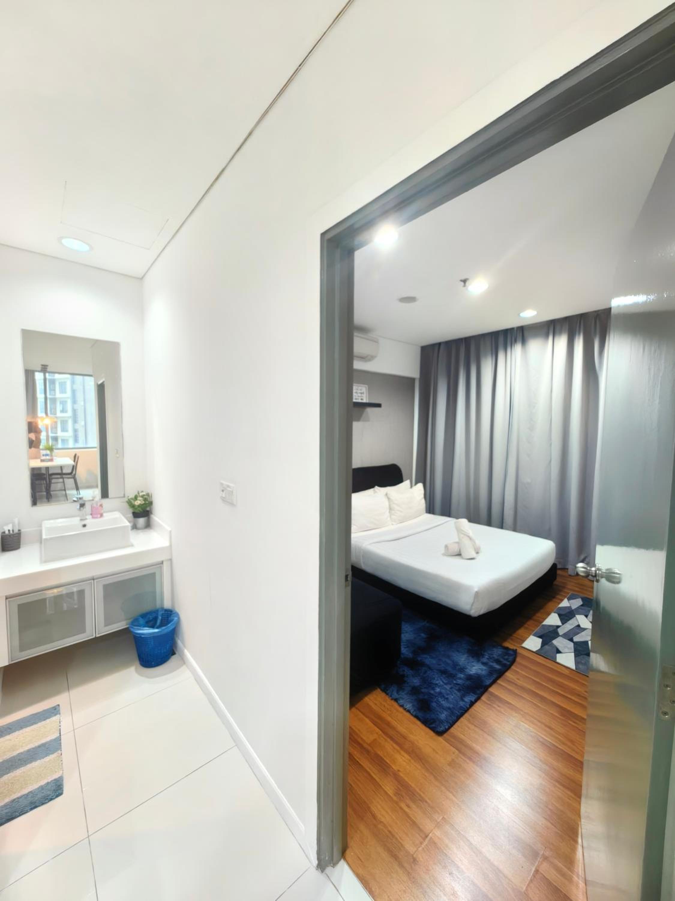 Summer Suites by Moon Orchid