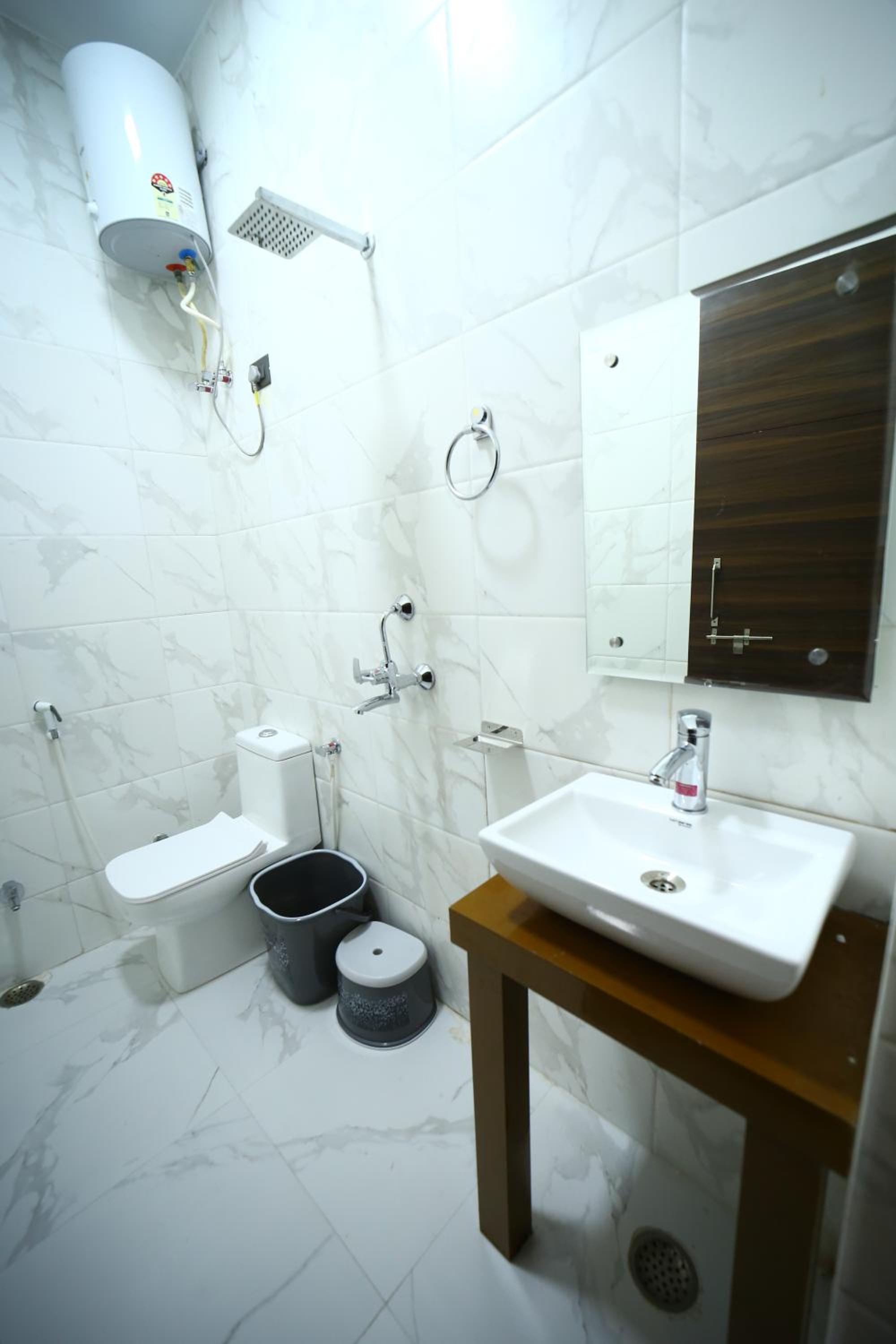 Hotel Byke Ride - Walkable from Agra Cantt Railway Station