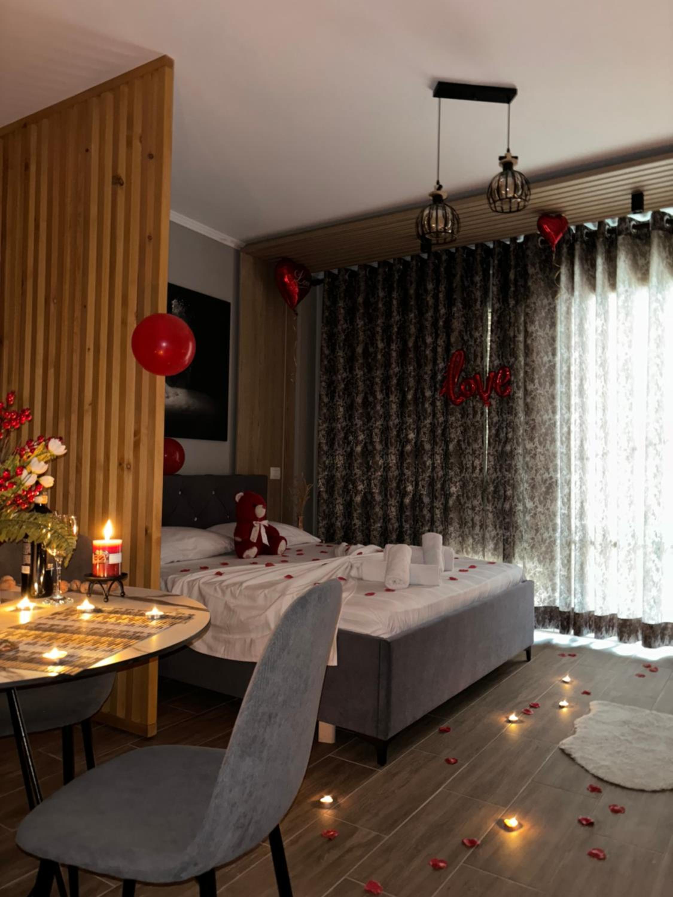 Ralph Apartments