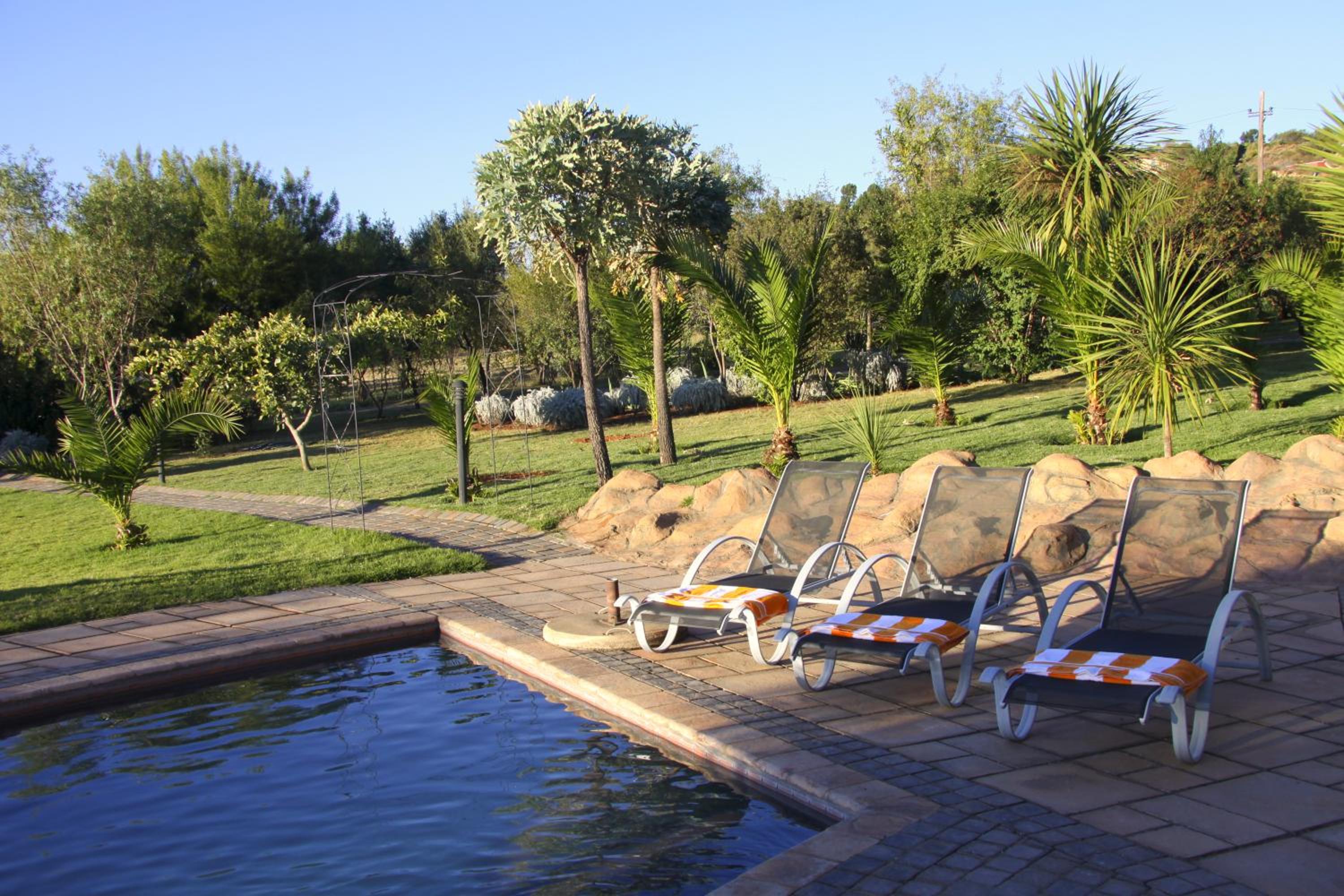 Glenda's Guest Suites