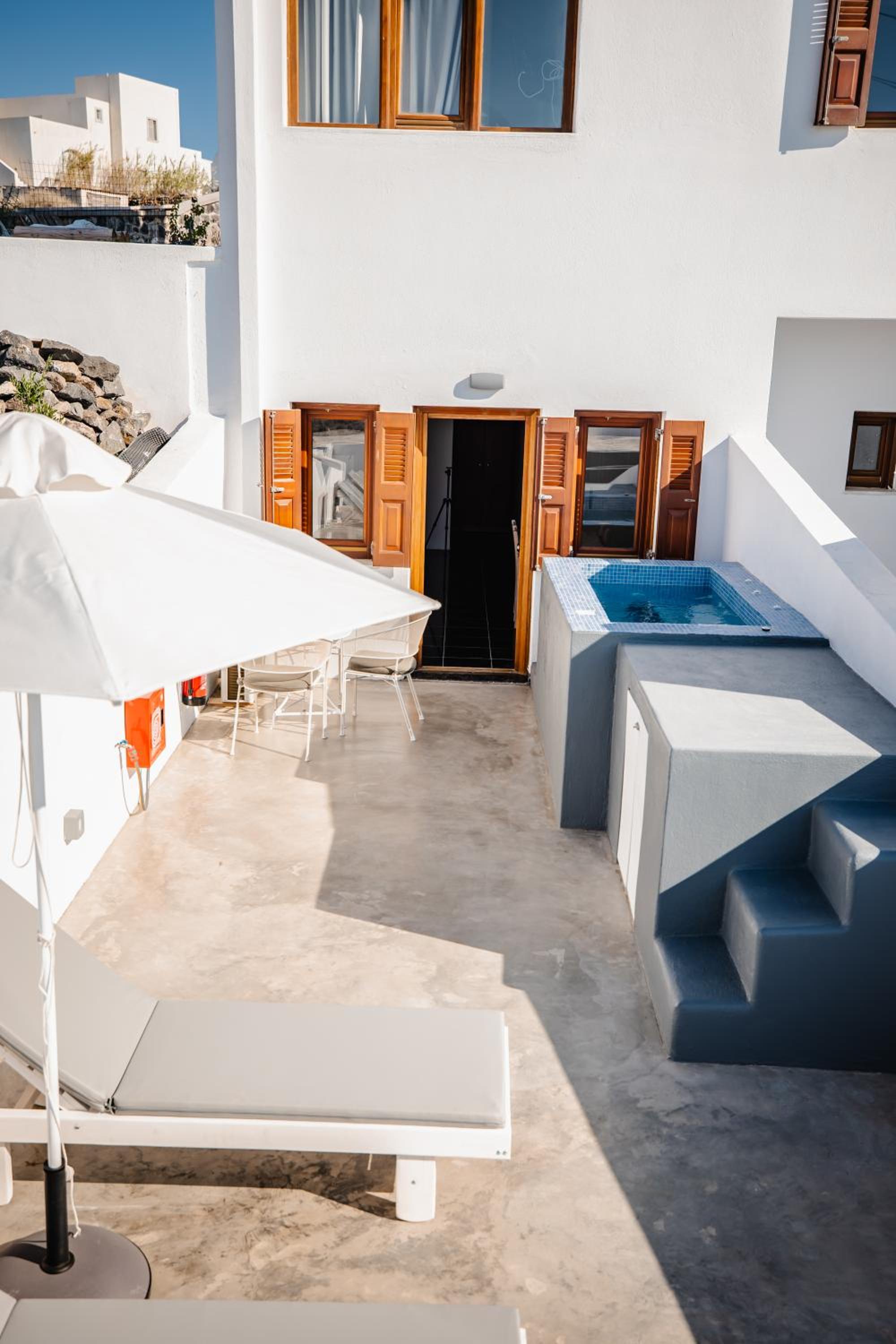 Captain John Houses Oia Center view 4