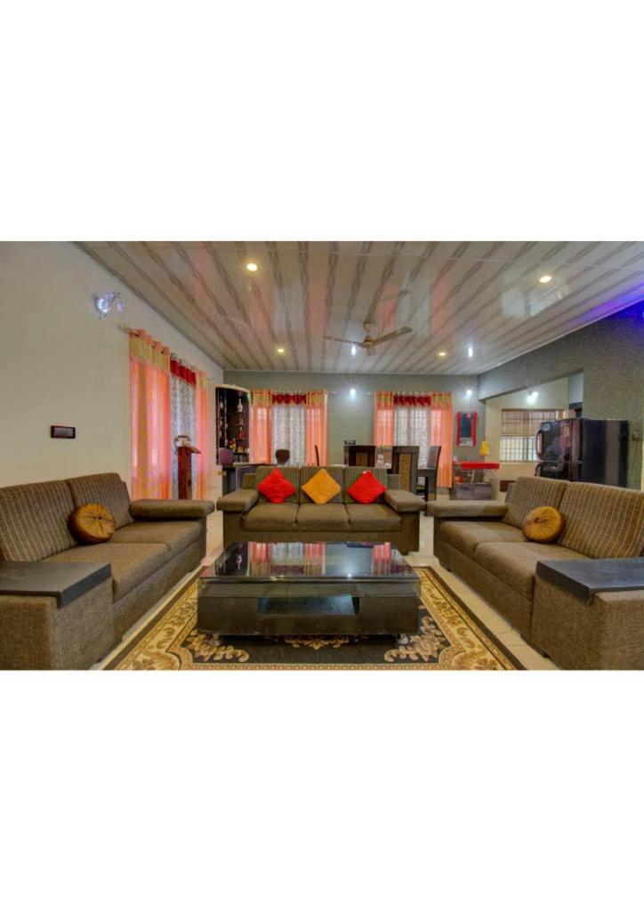 Sriniketana Homestay