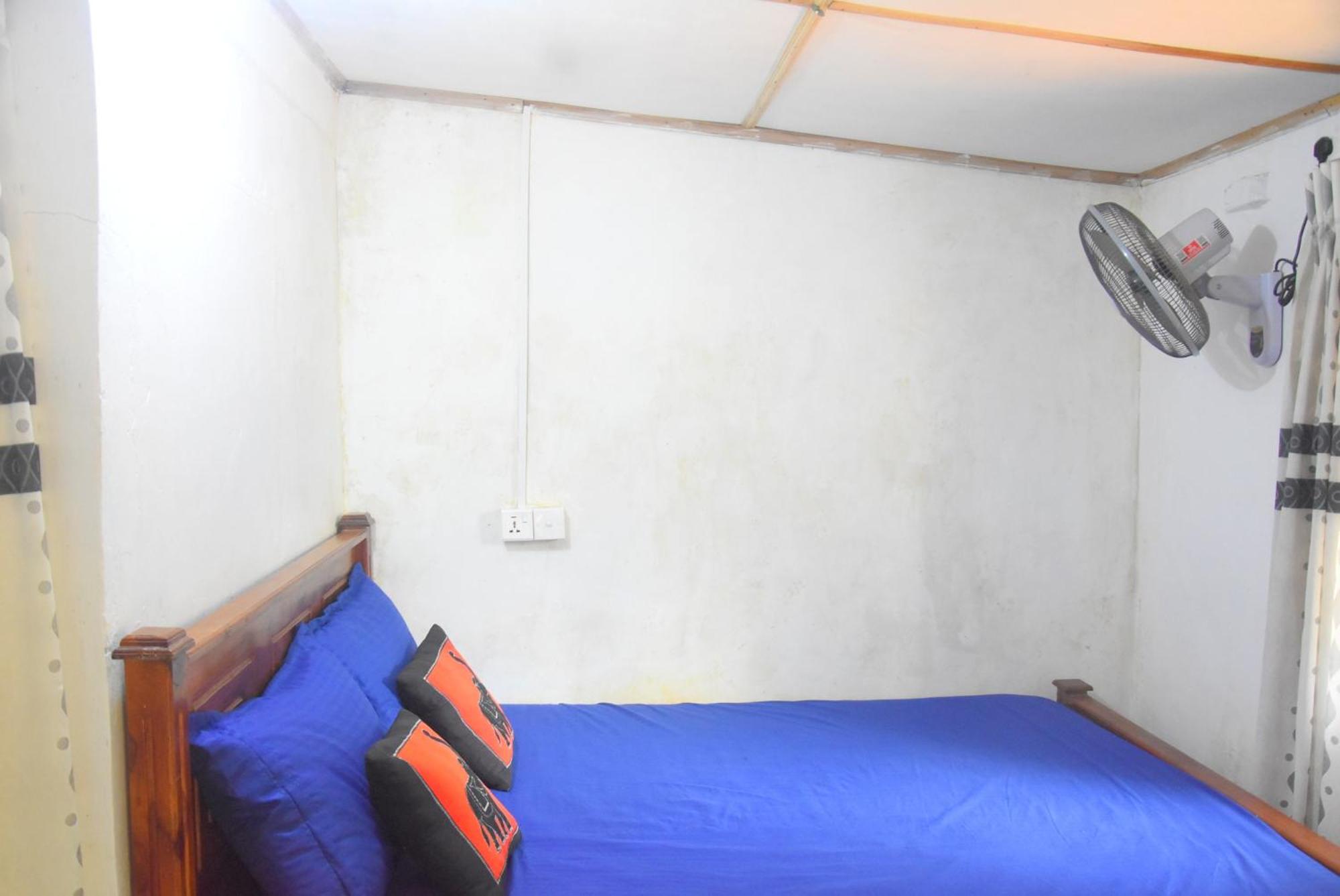 Meera Homestay & Guest House