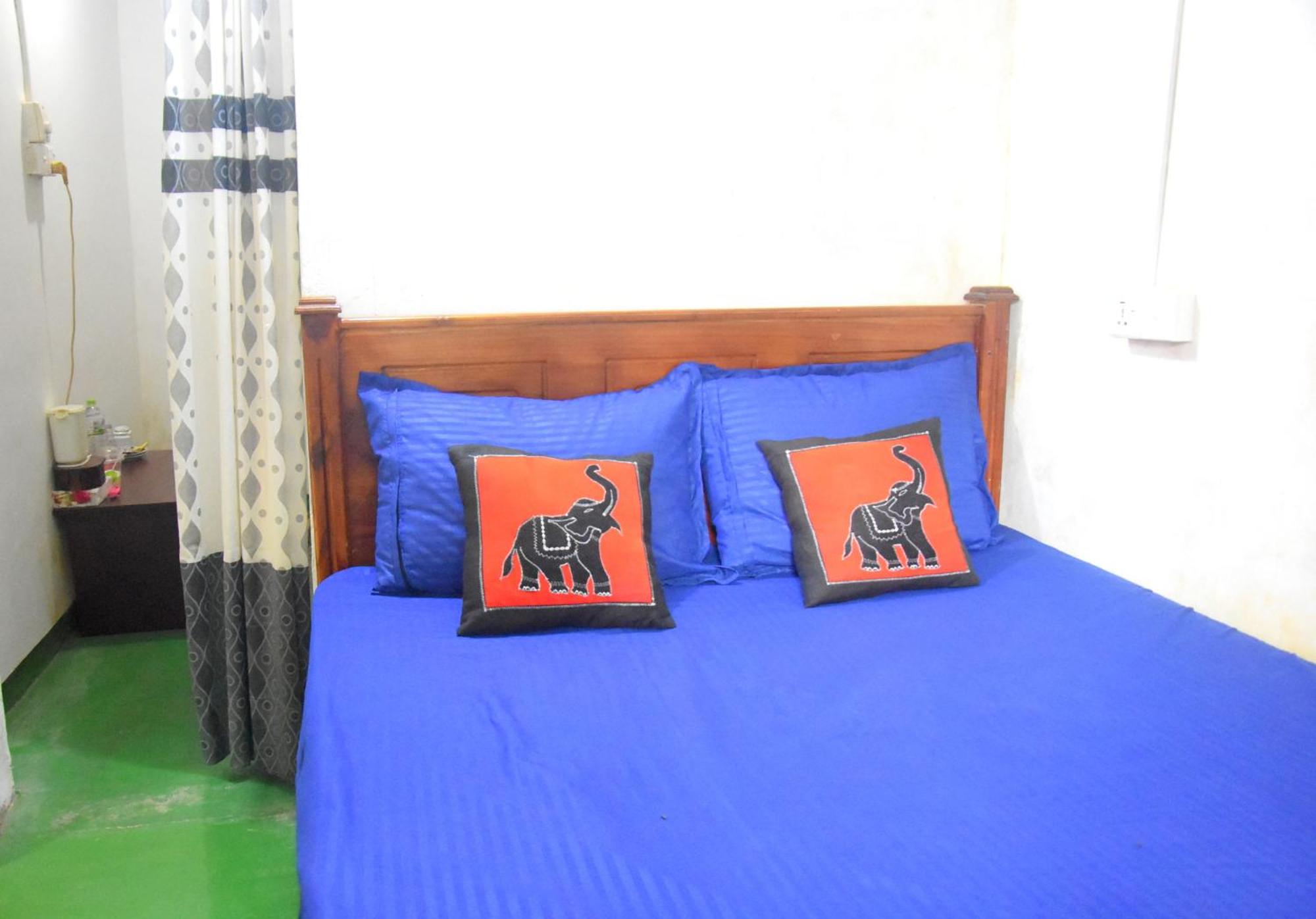 Meera Homestay & Guest House