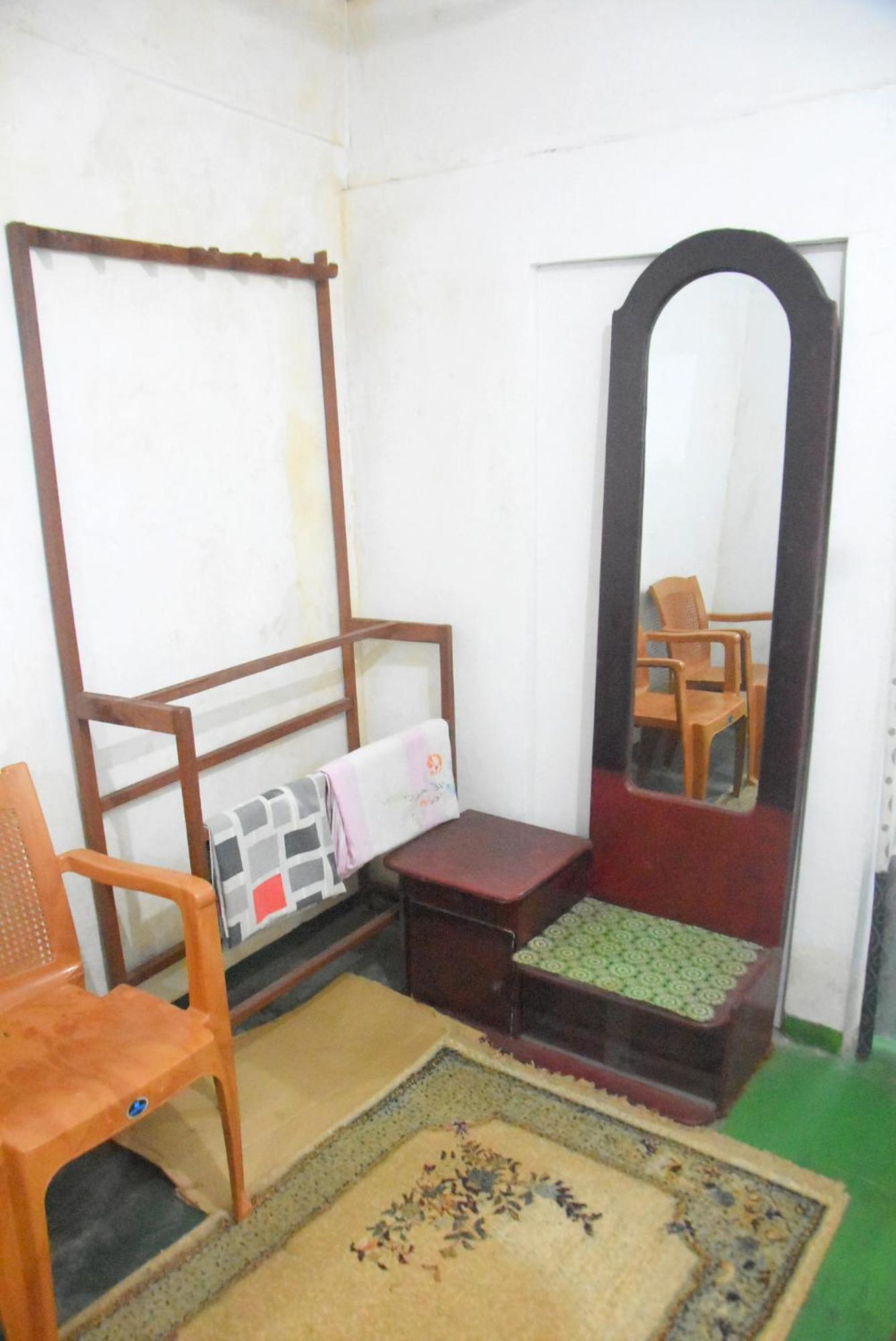 Meera Homestay & Guest House
