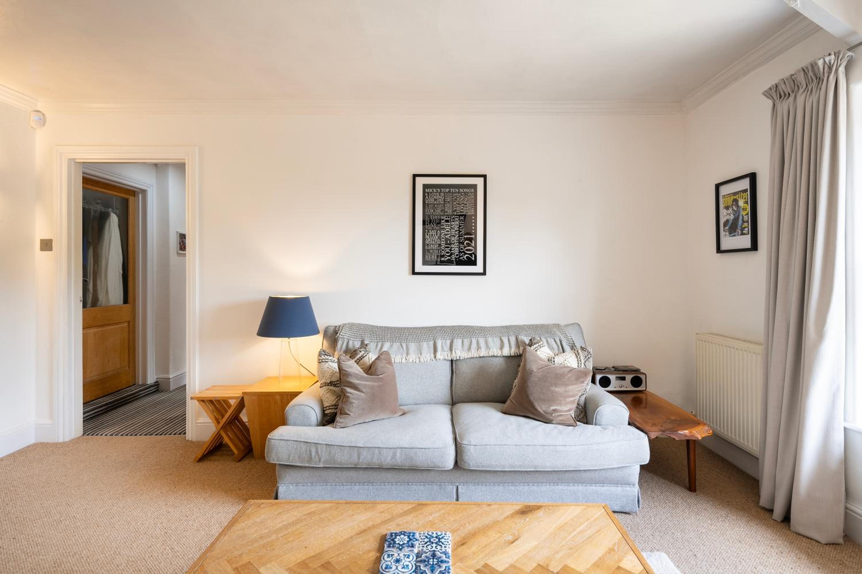 The Mews Flat, near Clifton Suspension Bridge with off-street parking