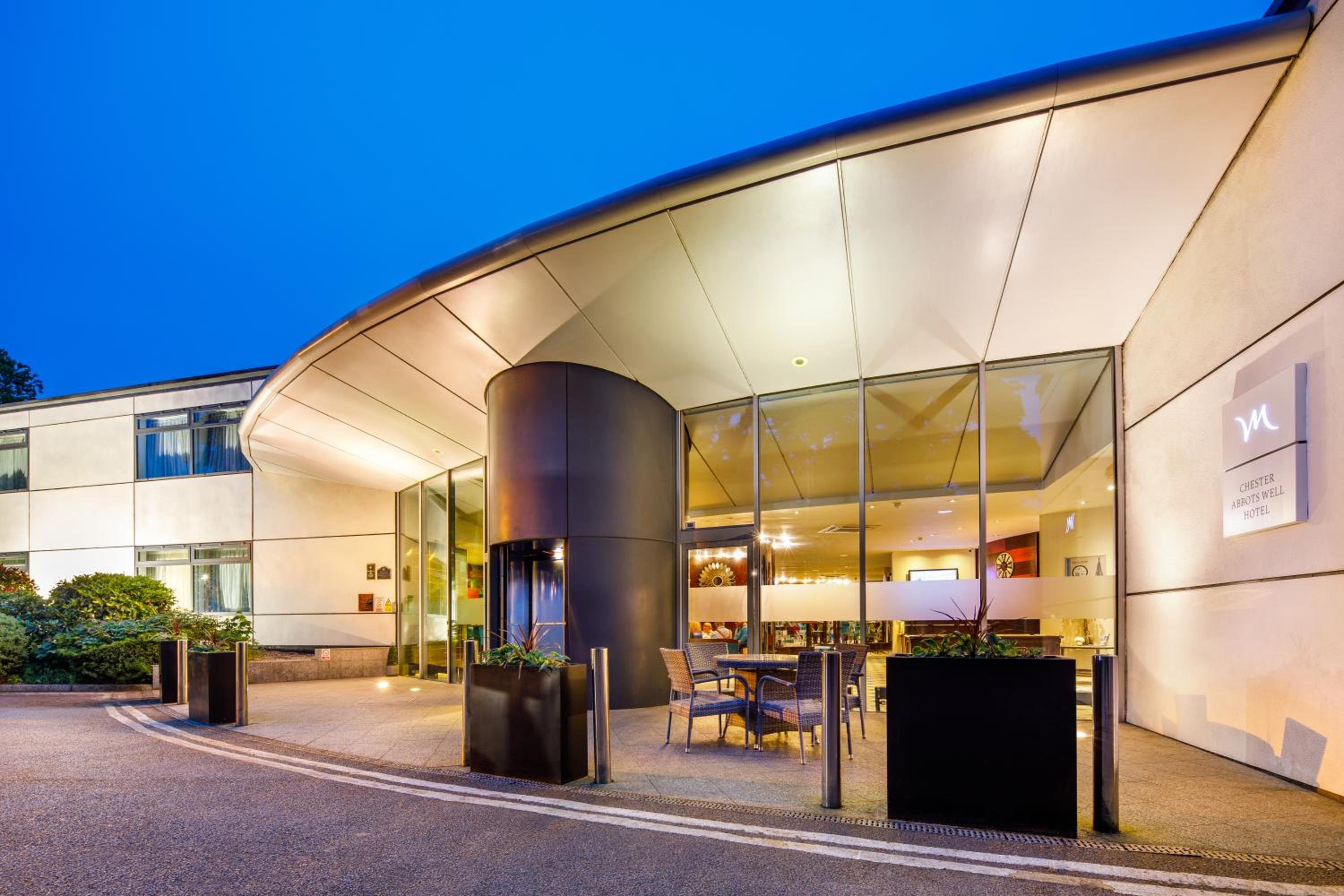 Hotel Mercure Chester Abbots Well Hotel - Image 1