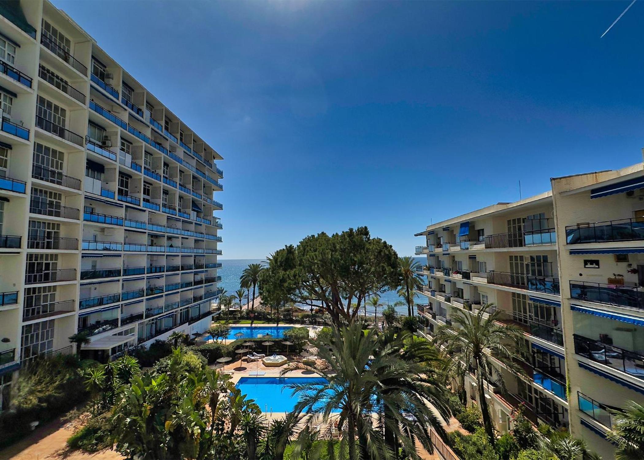 Marbella Vacations - Skol 439 Spacious and Refurbished Apartment with Sea Views - Property Image 34