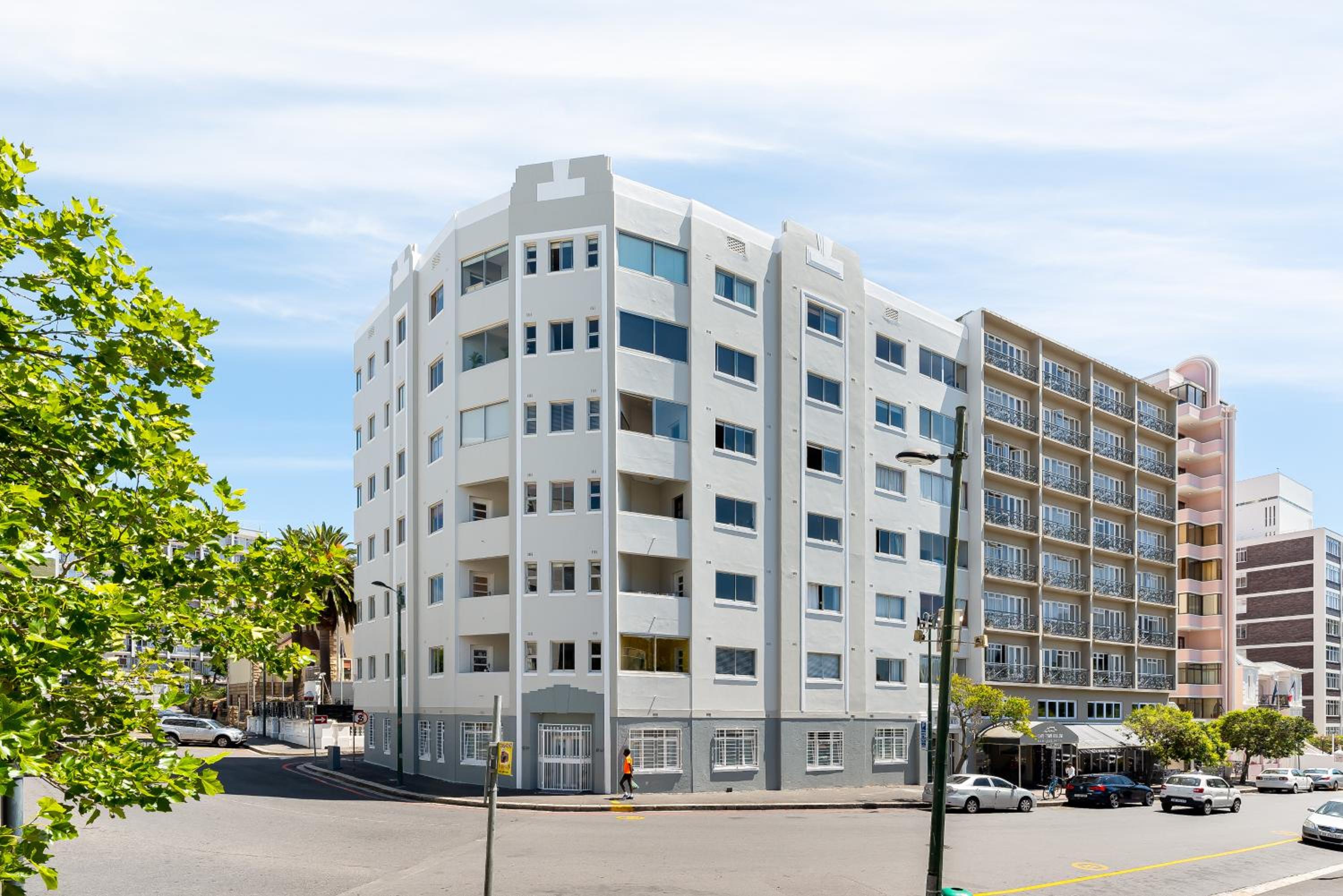 Montreux Luxury Apartment view 5