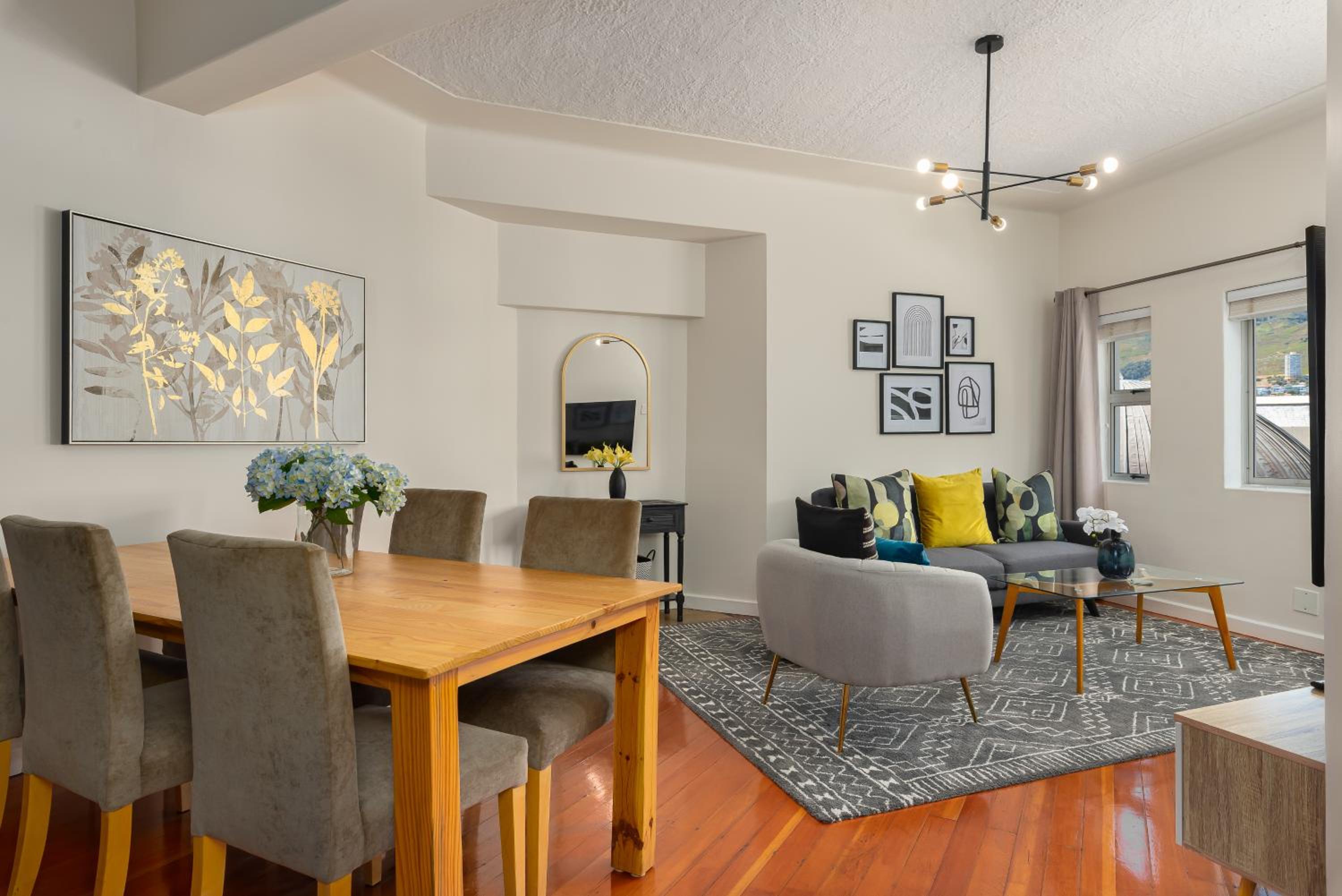 Montreux Luxury Apartment view 4