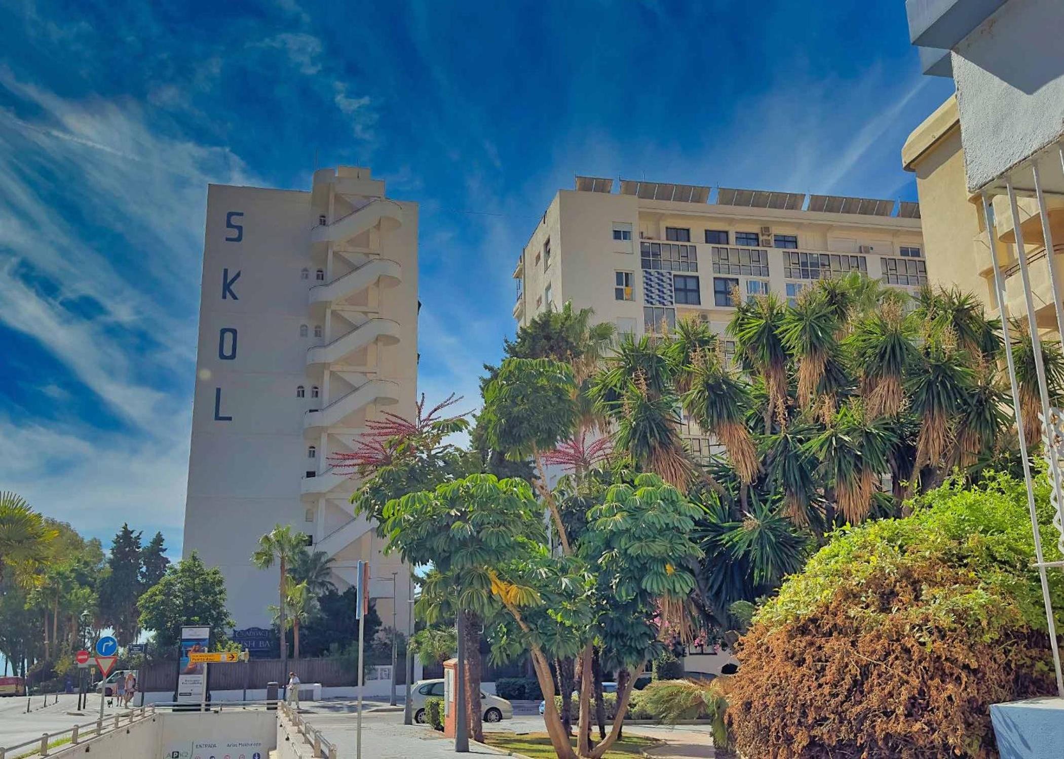 Marbella Vacations - Skol 439 Spacious and Refurbished Apartment with Sea Views - Property Image 2