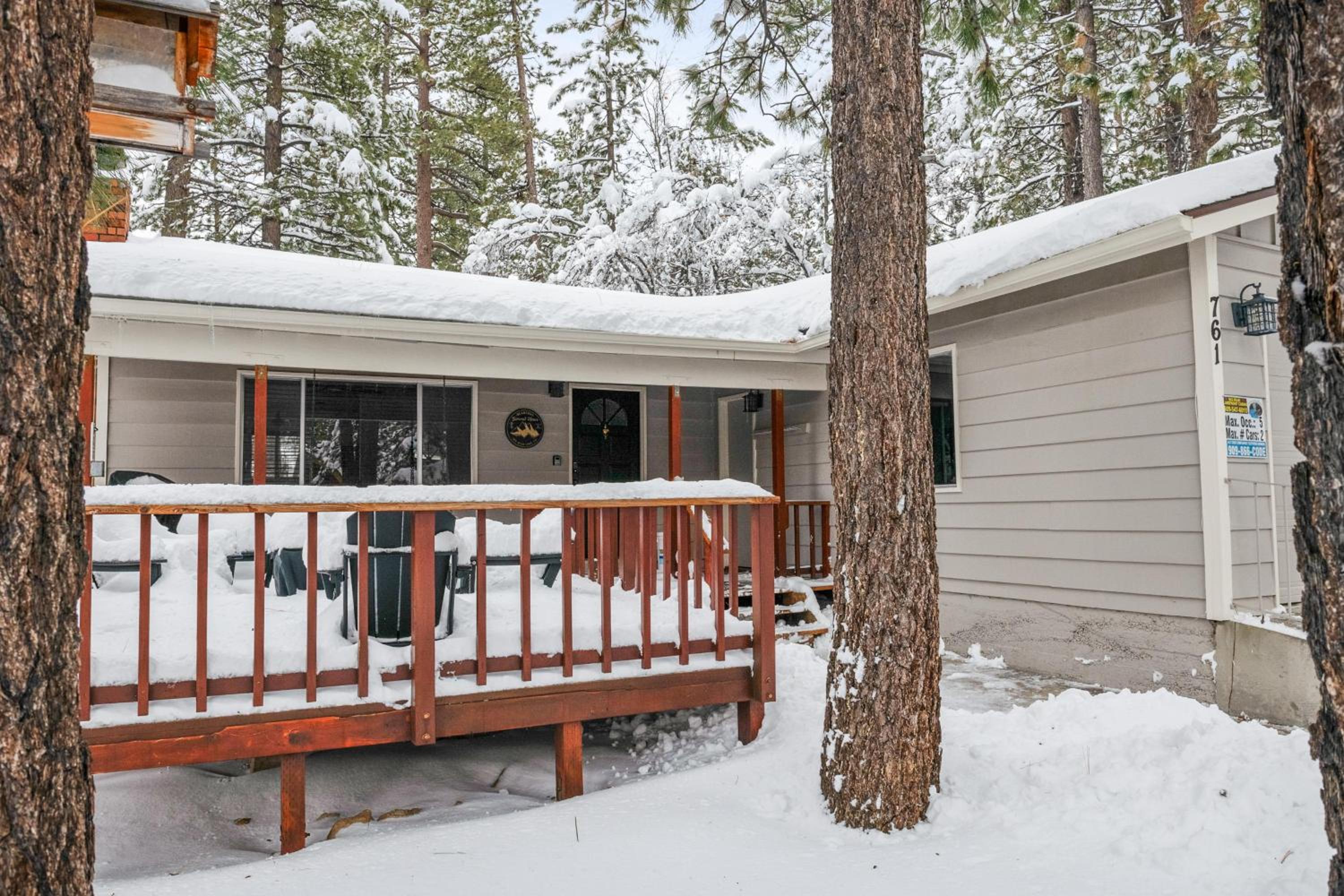 Bearfoot Summit Haus - Walk to Slopes, Close to Lake view 5