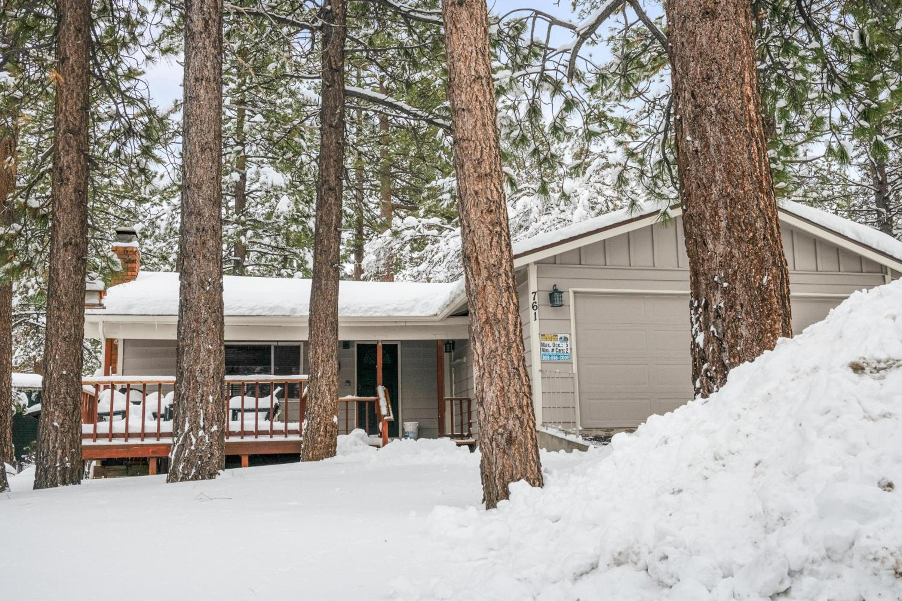 Bearfoot Summit Haus - Walk to Slopes, Close to Lake view 4