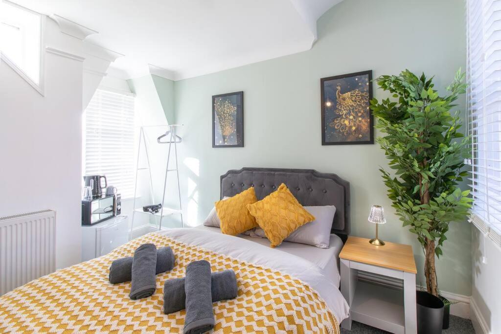 Open Mind Property - Merton Cozy Flat for Two view 4