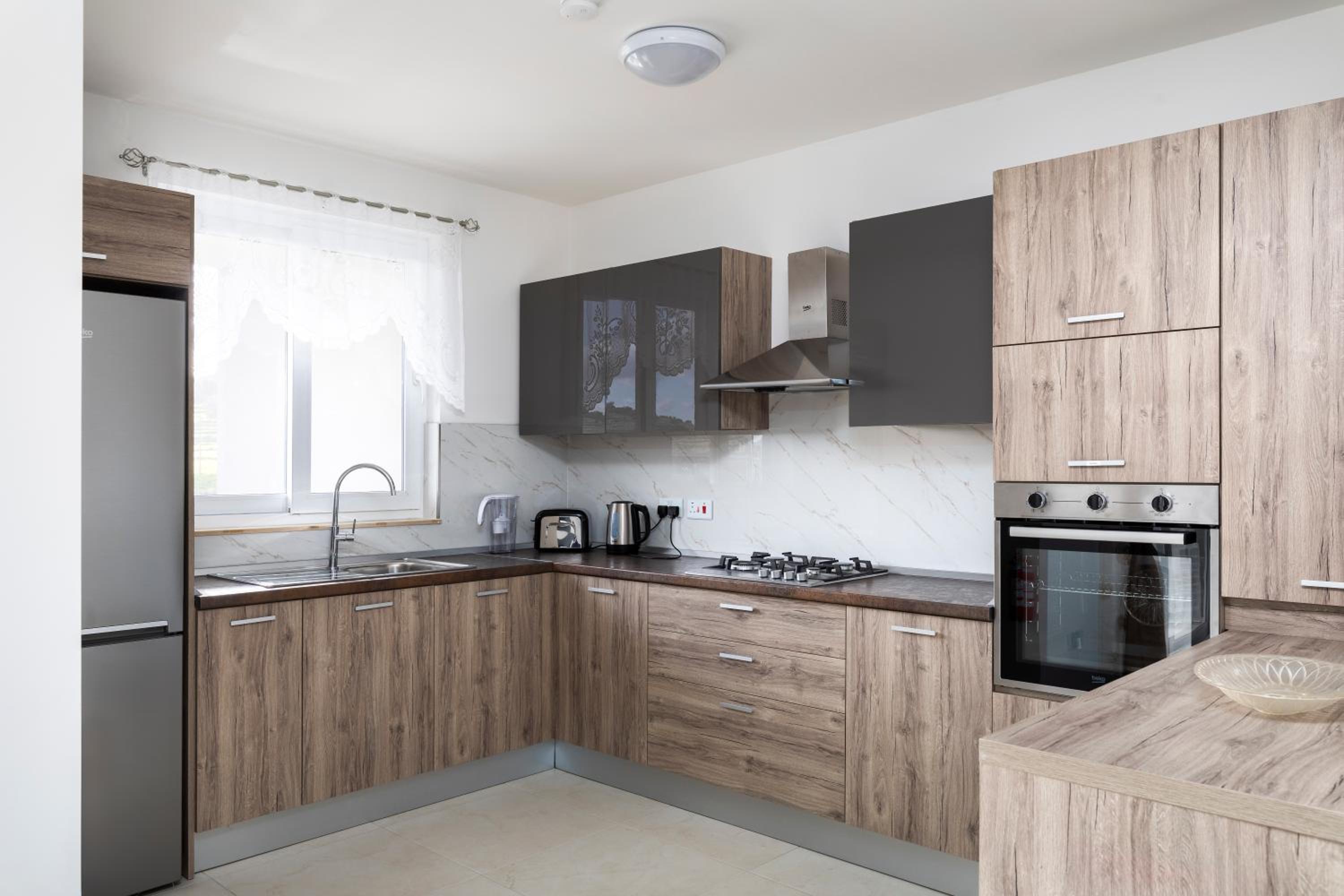 Modern & Spacious 2BR Apartment with Country Views - Close to Xemxija Bay photo 3