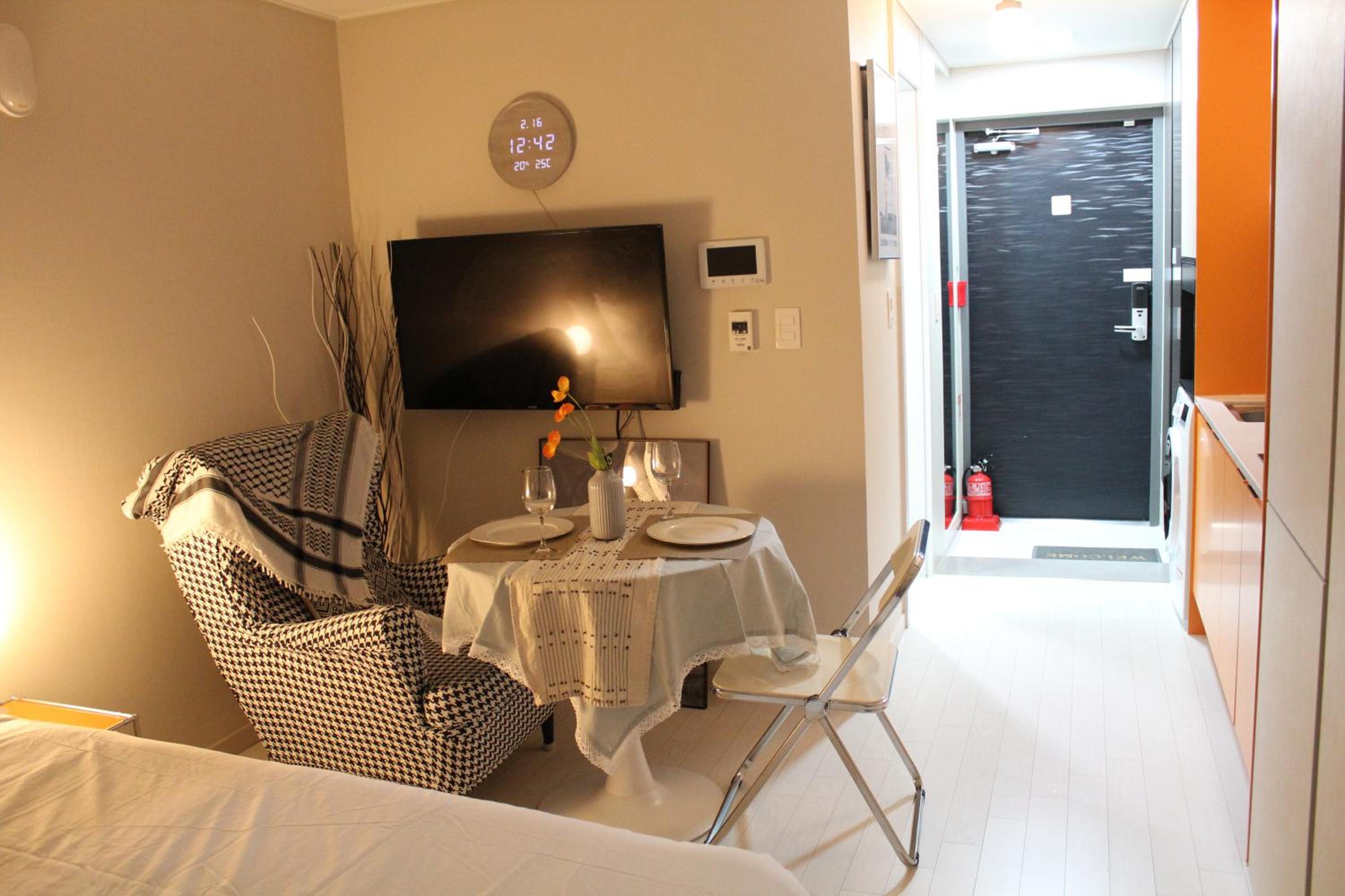 hotel room