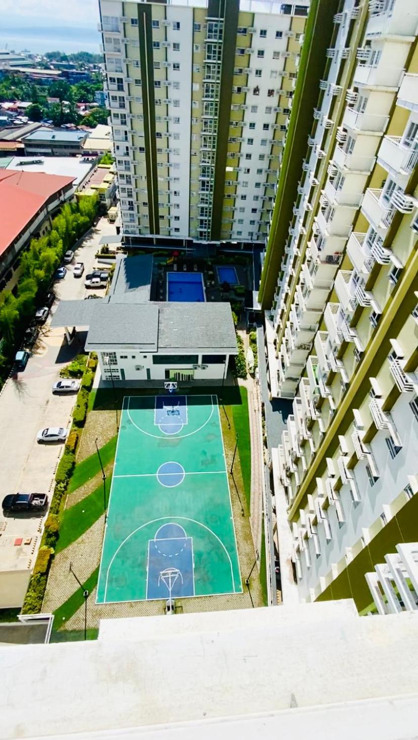 Staycation with Ocean View+Near Malls+Free Pool+Wifi+Netflix view 3