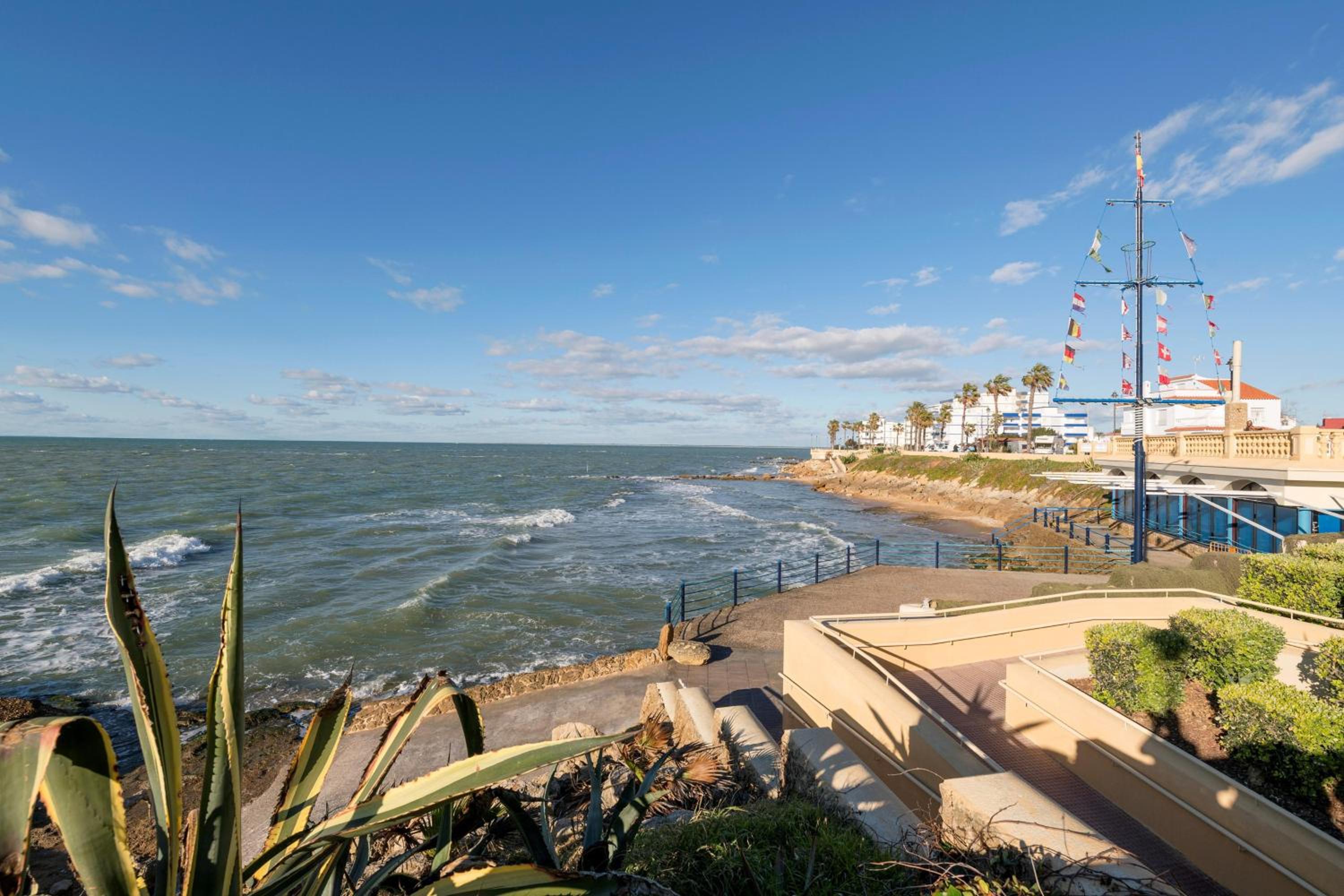 El Paseo del Faro view 5