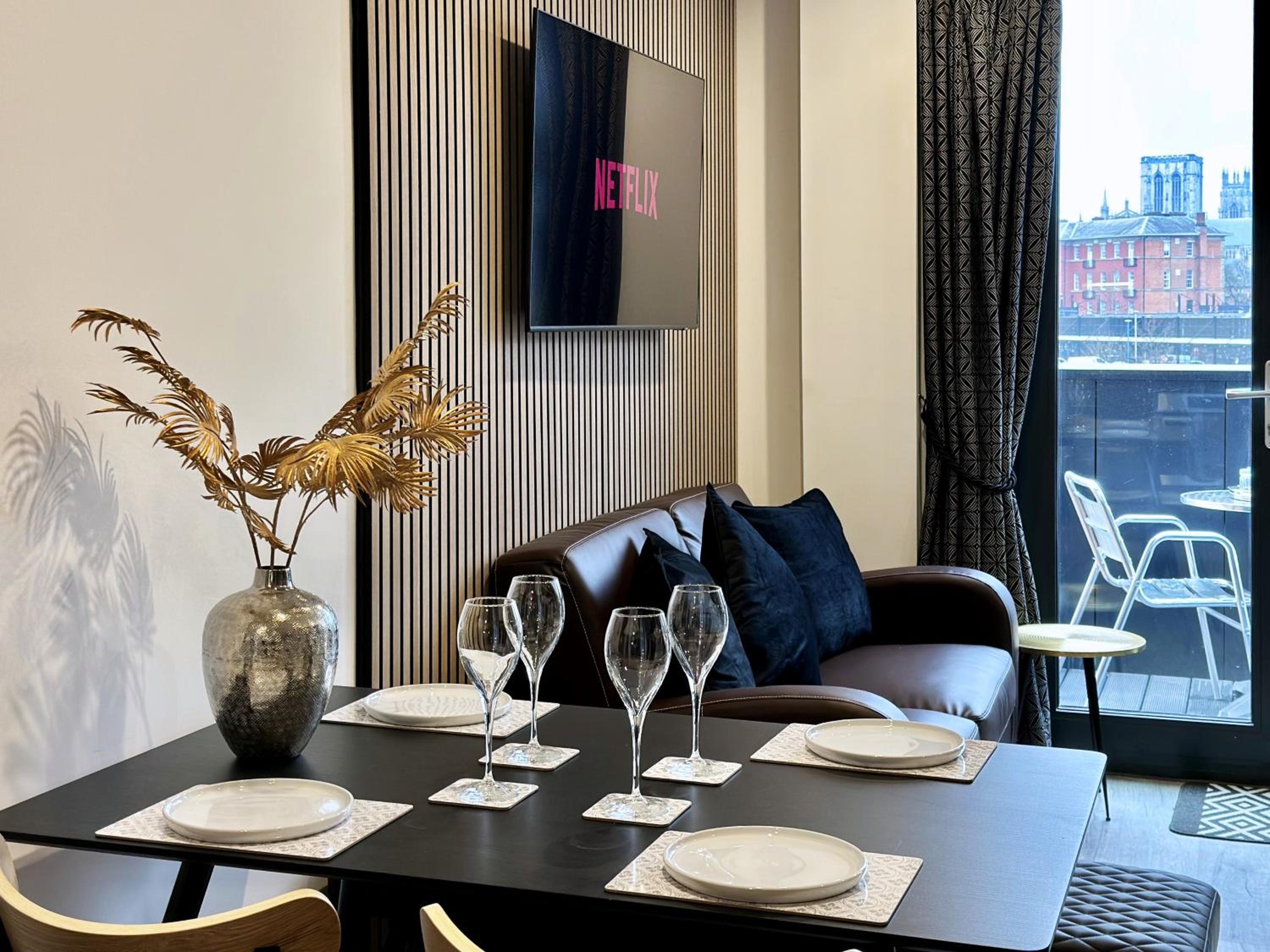 Apartment 38 with Minster Views, Parking and Gym