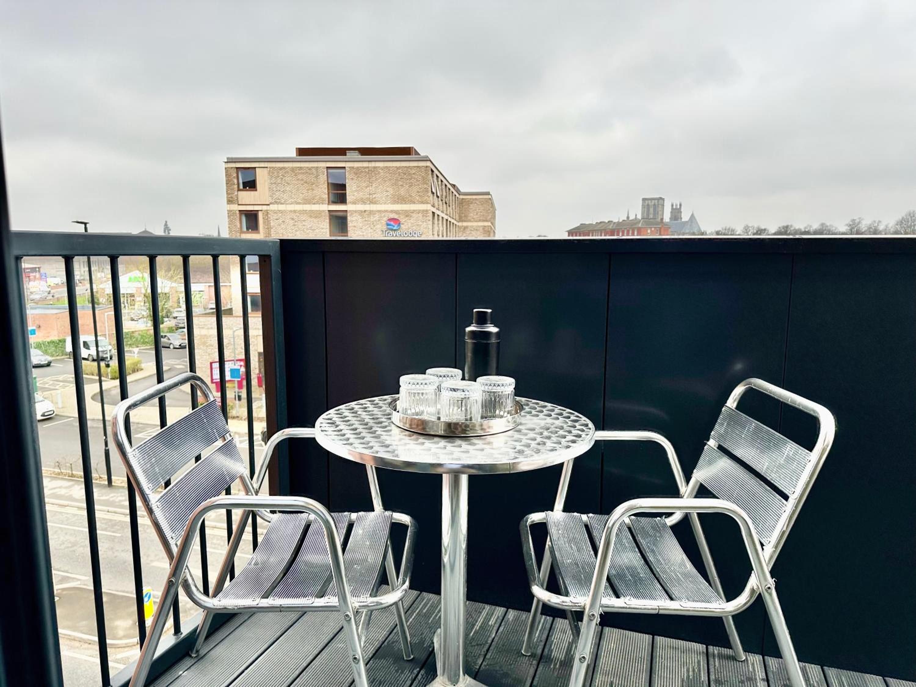 Apartment 38 with Minster Views, Parking and Gym
