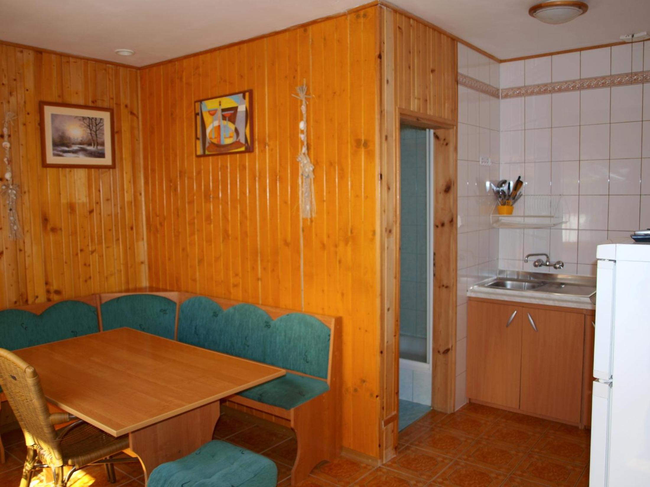 Photo 51