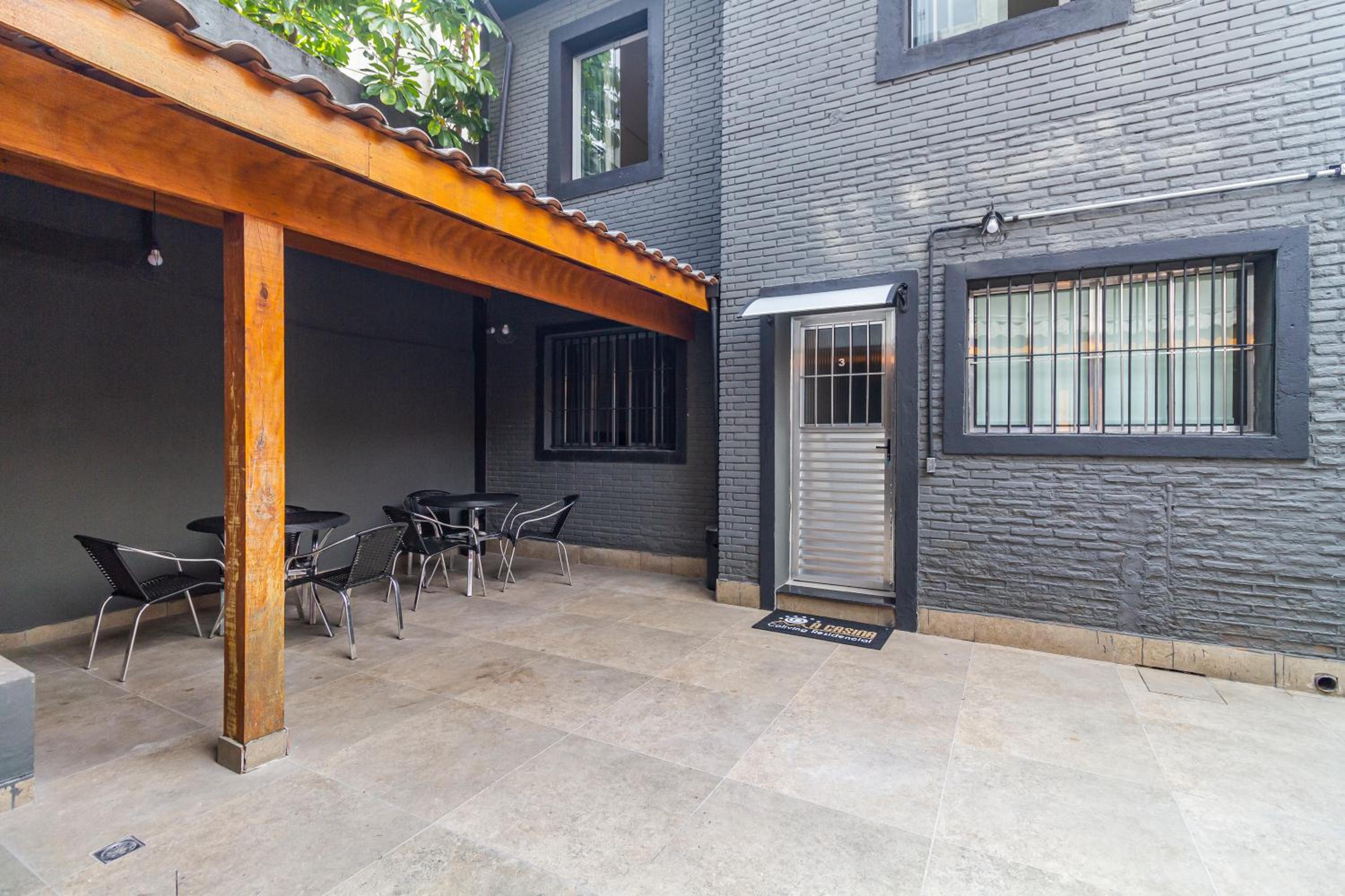 A CASINA: STUDIOS Vila Madalena - BECO DO BATMAN