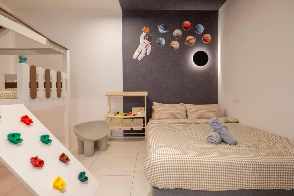 RetroJazz Kids House 15pax 4Room