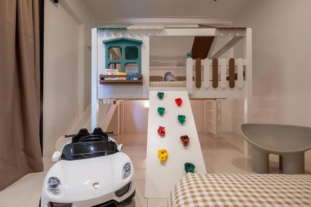 RetroJazz Kids House 15pax 4Room