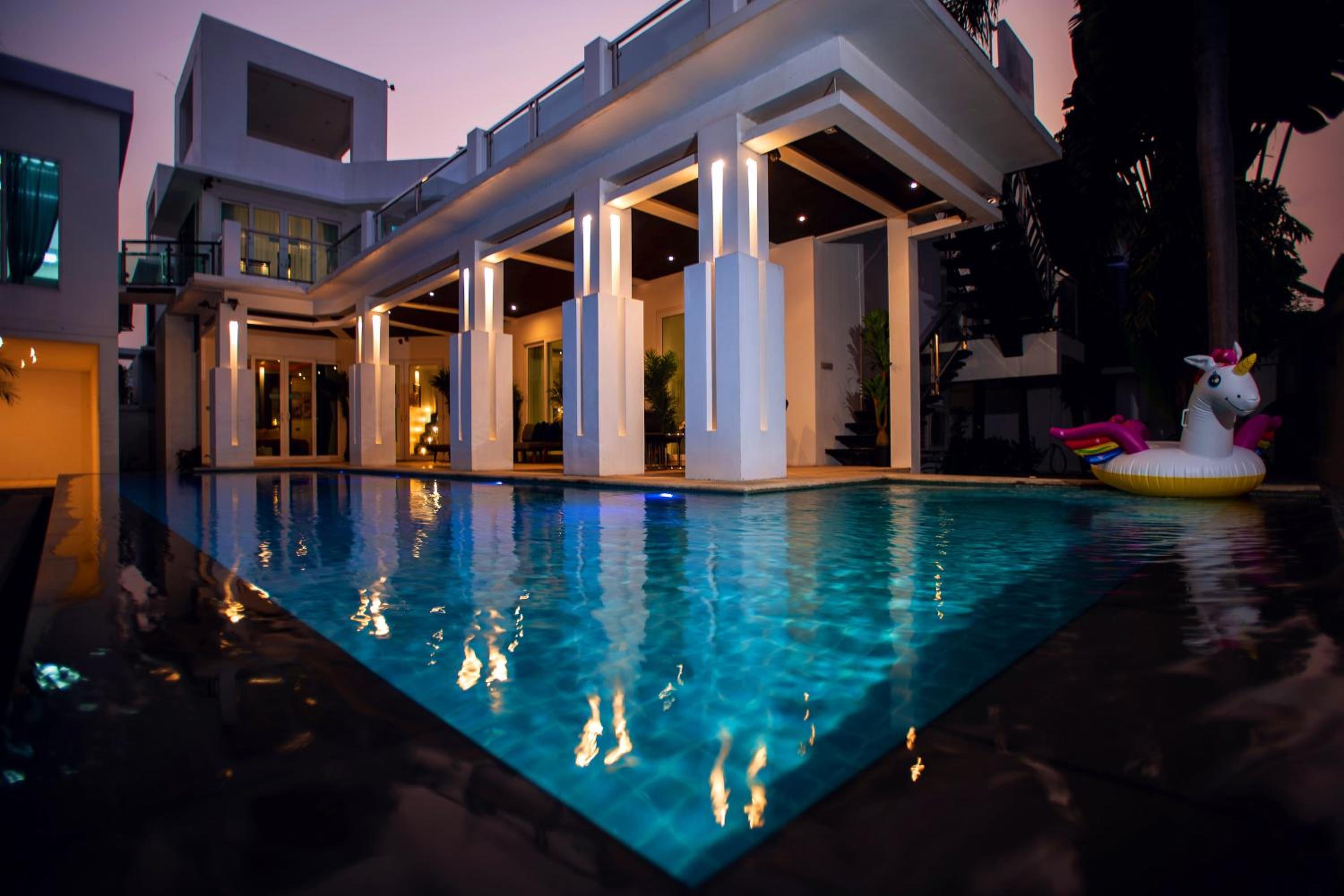 Villas In Pattaya