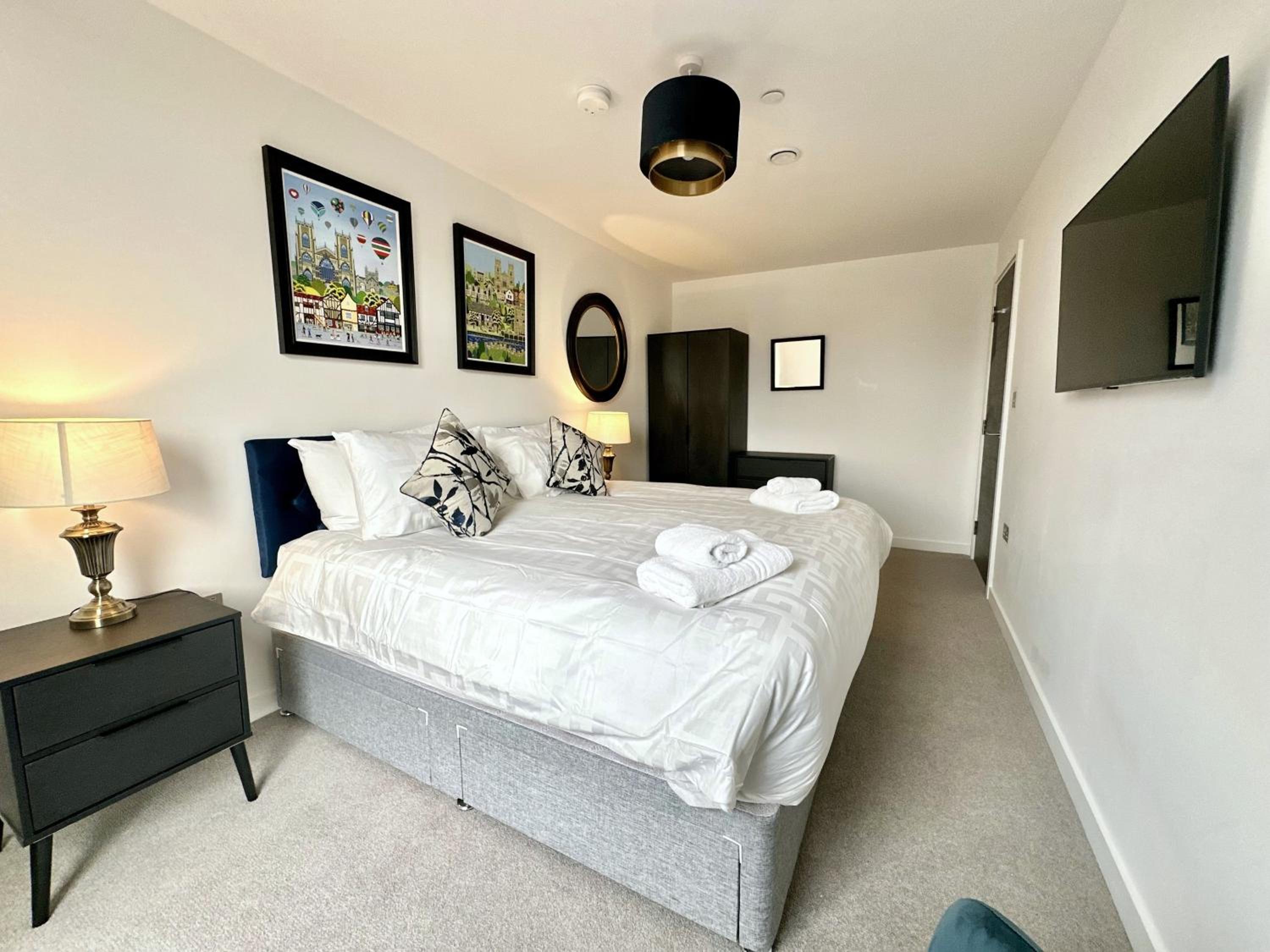 Apartment 38 with Minster Views, Parking and Gym