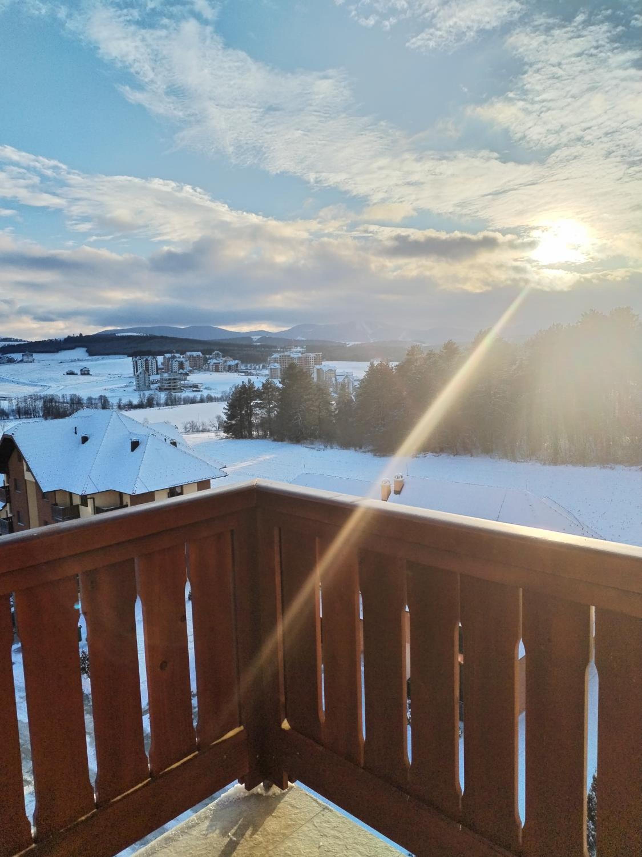 Apartman Zimus sa prelepim pogledom, besplatan Spa & Đakuzi, Parking, WIFI, lift, view 4