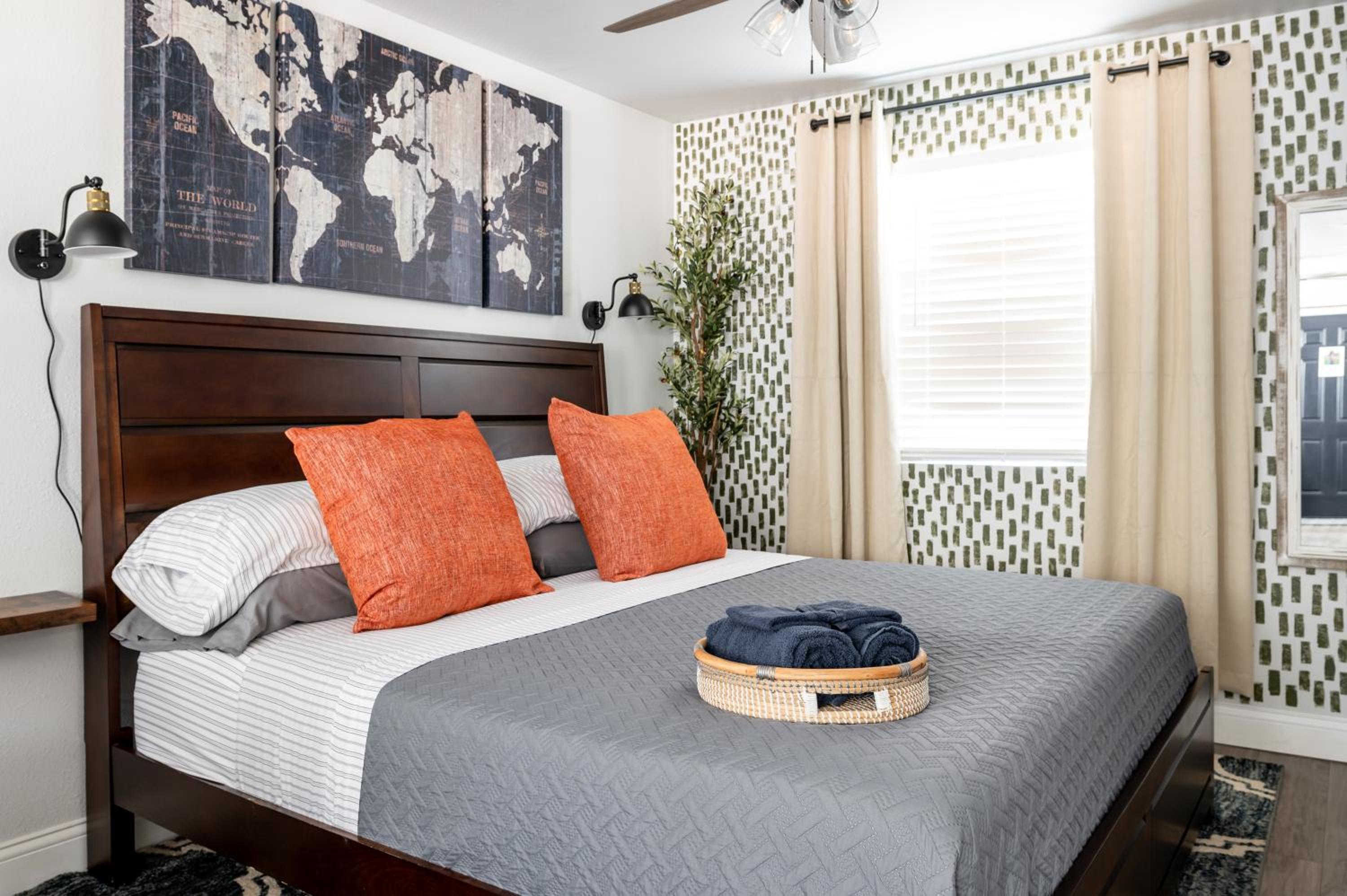 Step Free Entrance-Wolfe Cottage at Wrenwood Ranch, King Bed view 4