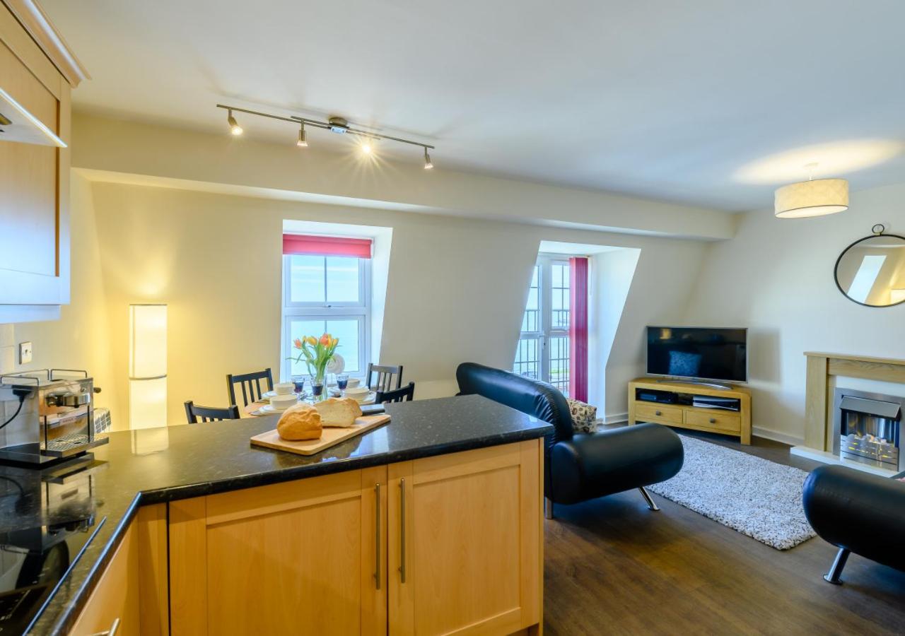 2 Bed in Scarborough oc-s005