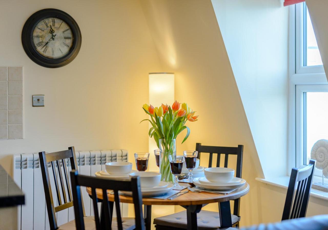 2 Bed in Scarborough oc-s005