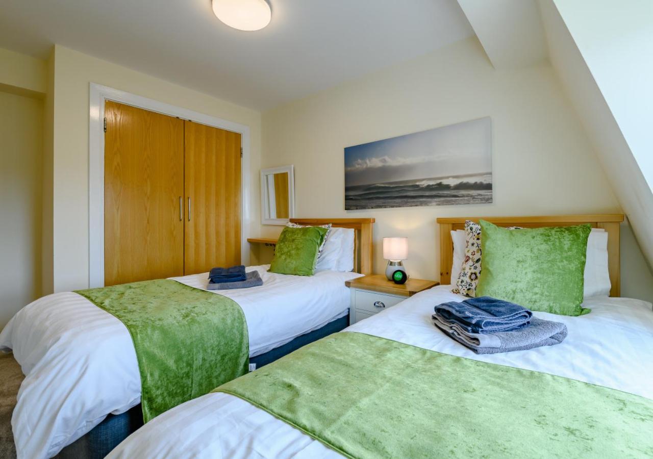 2 Bed in Scarborough oc-s005