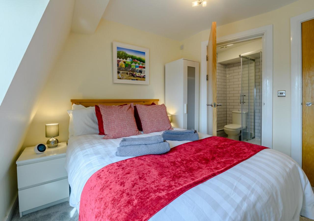 2 Bed in Scarborough oc-s005