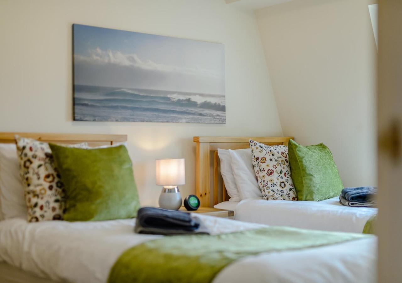 2 Bed in Scarborough oc-s005