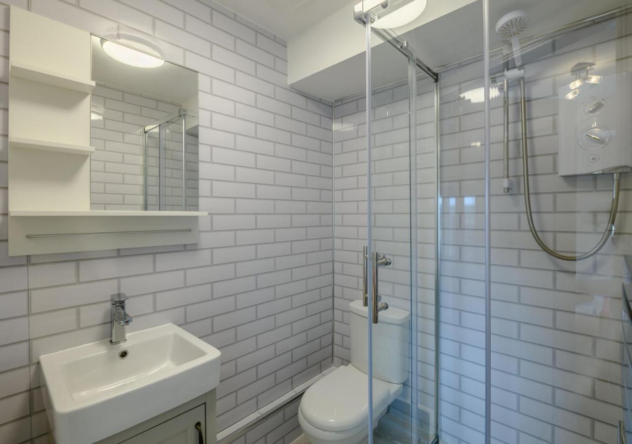 2 Bed in Scarborough oc-s005