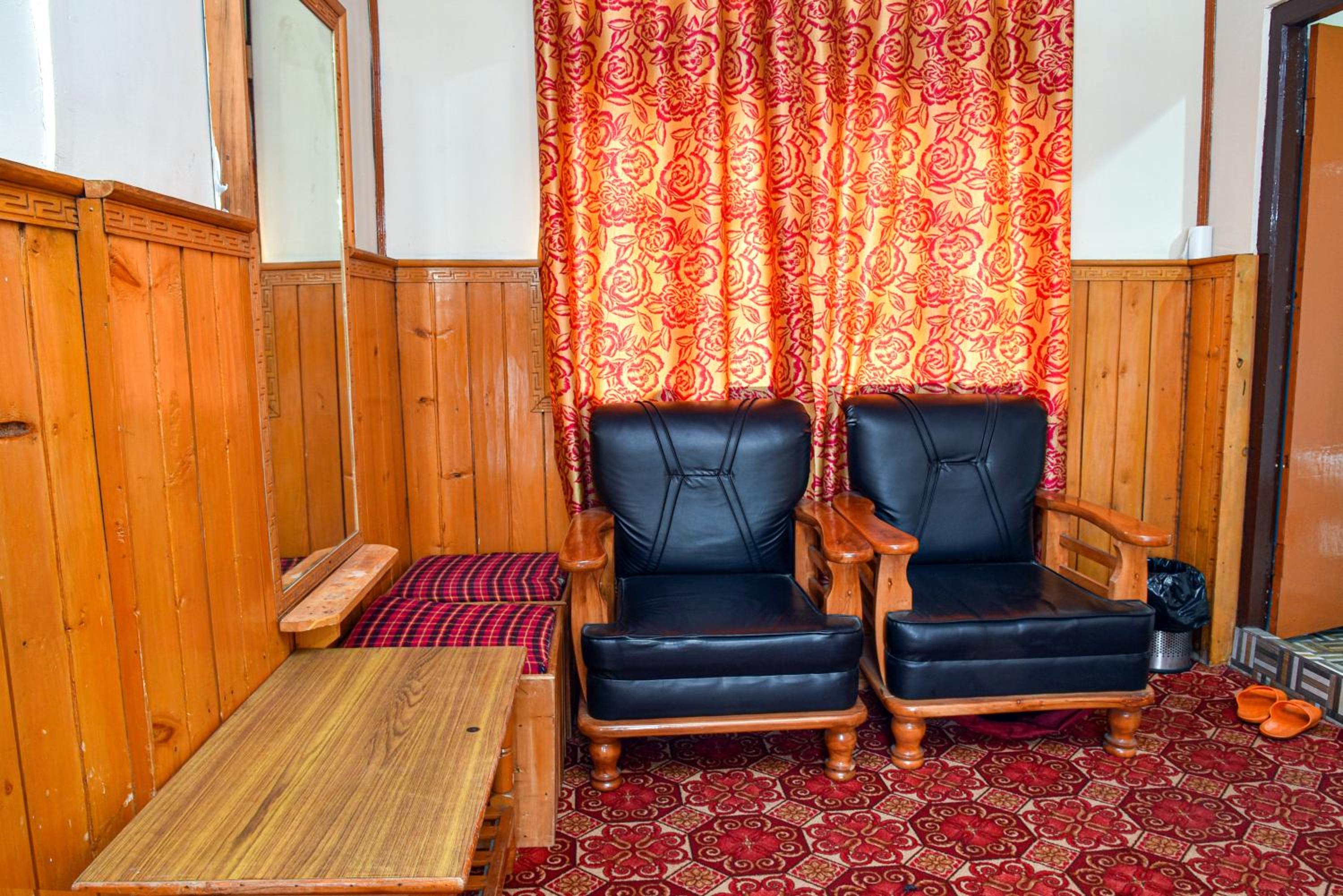 Rufina Royal Lachung