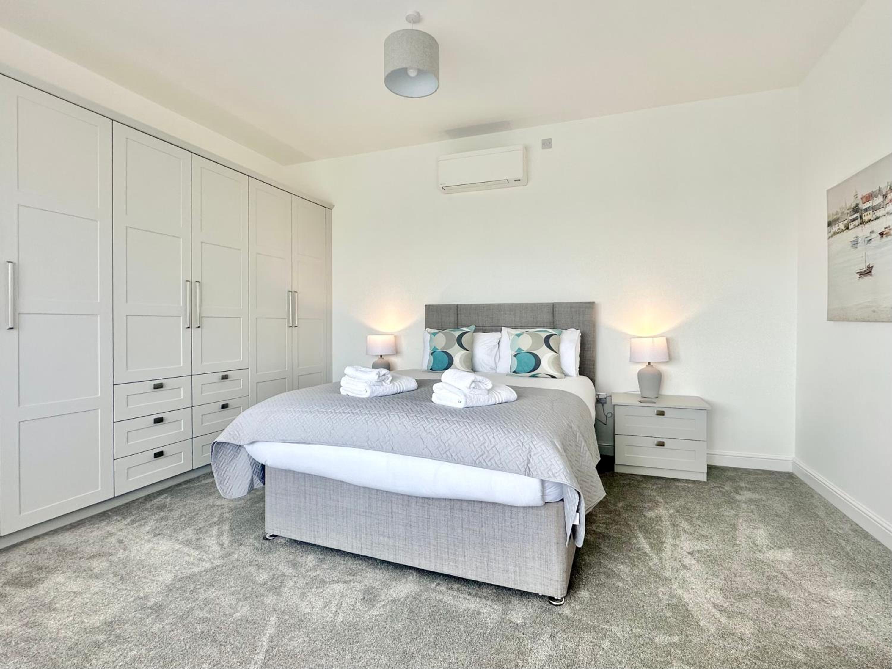 Shoreside Villa, by the Golf Course view 4