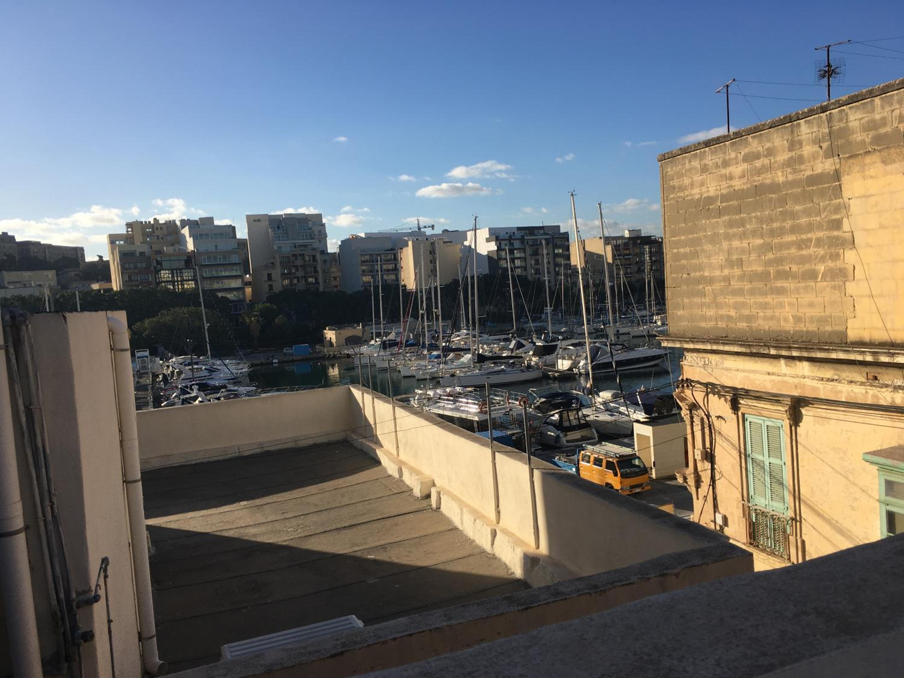 Bohemian suite penthouse close to Sliema and Valletta view 3