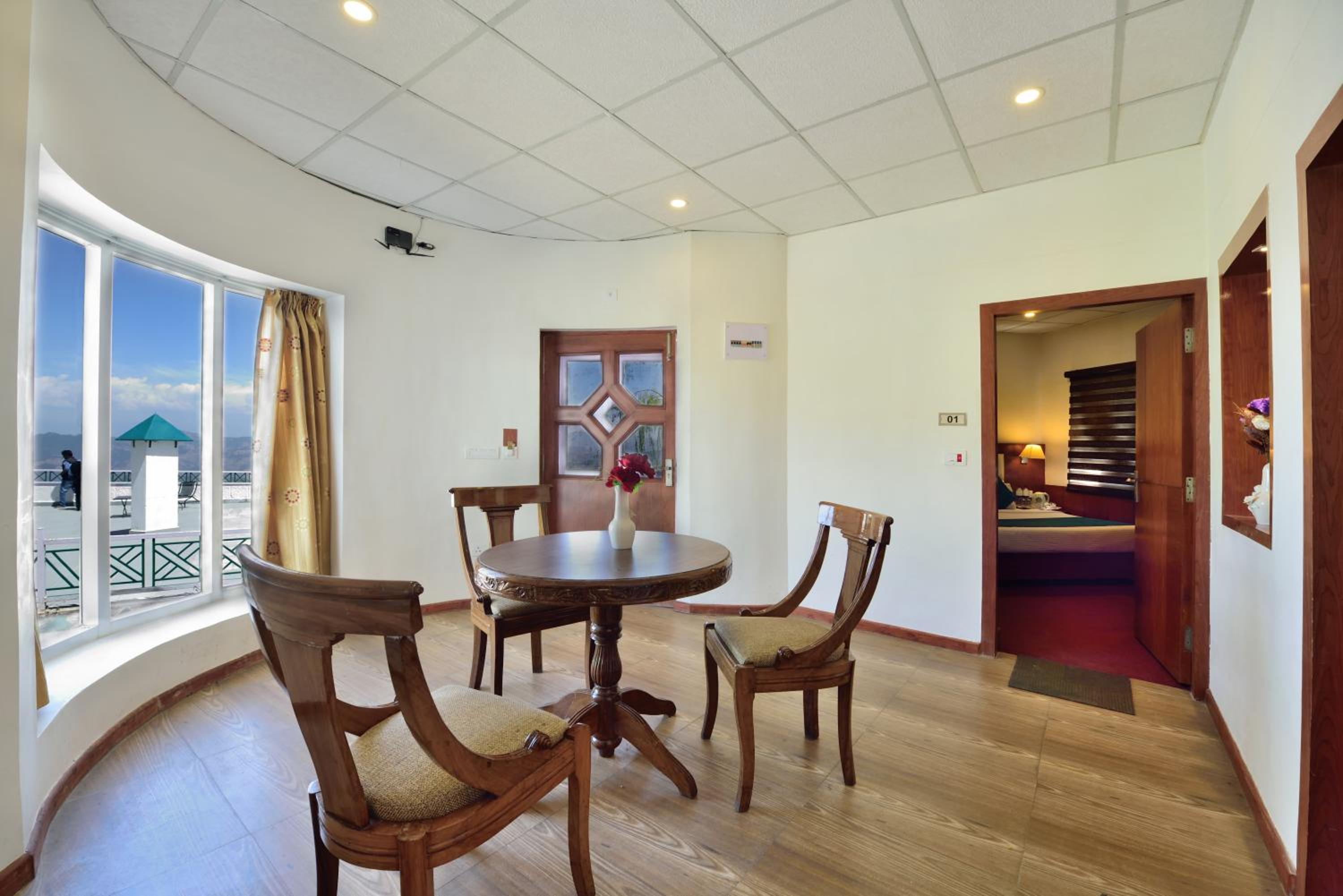 Galleu Hill Resort, Kufri Himalayan view resort