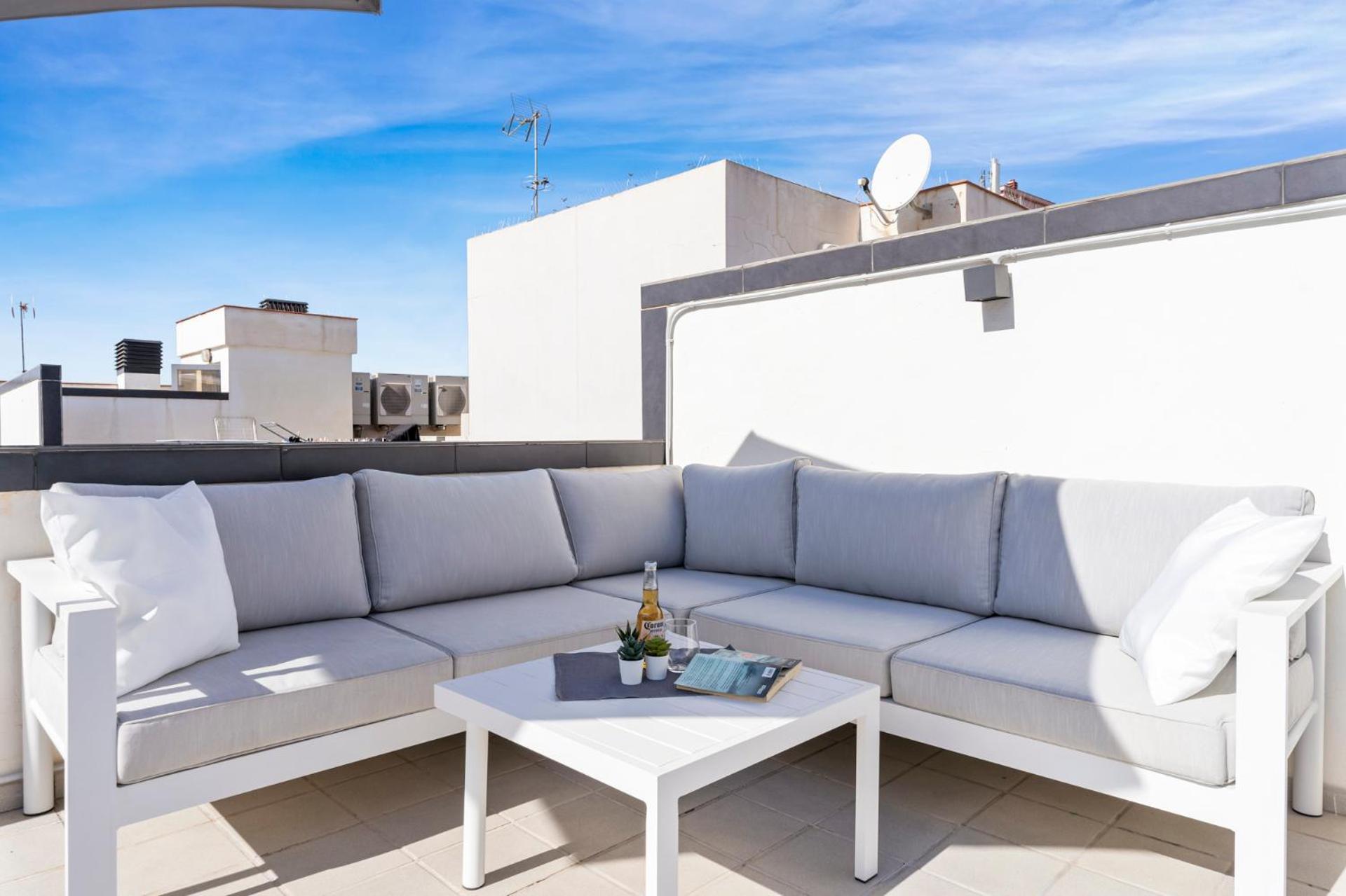 Malaga Unique top floor by Costarentals - MAL04