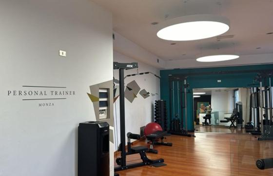 Monza City Rooms & Studios