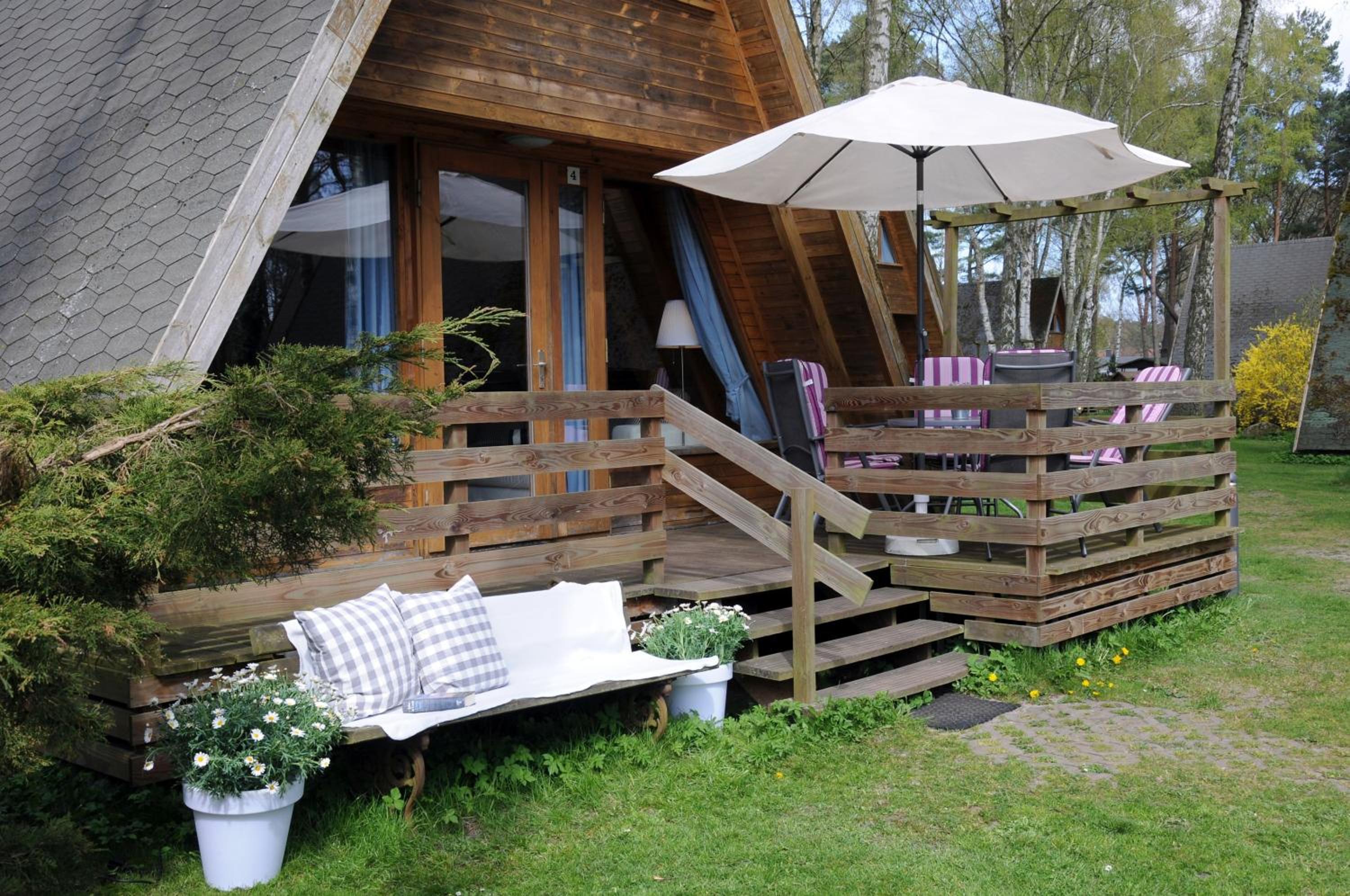 Zinnowitz, Finnhütte am Ostseestrand