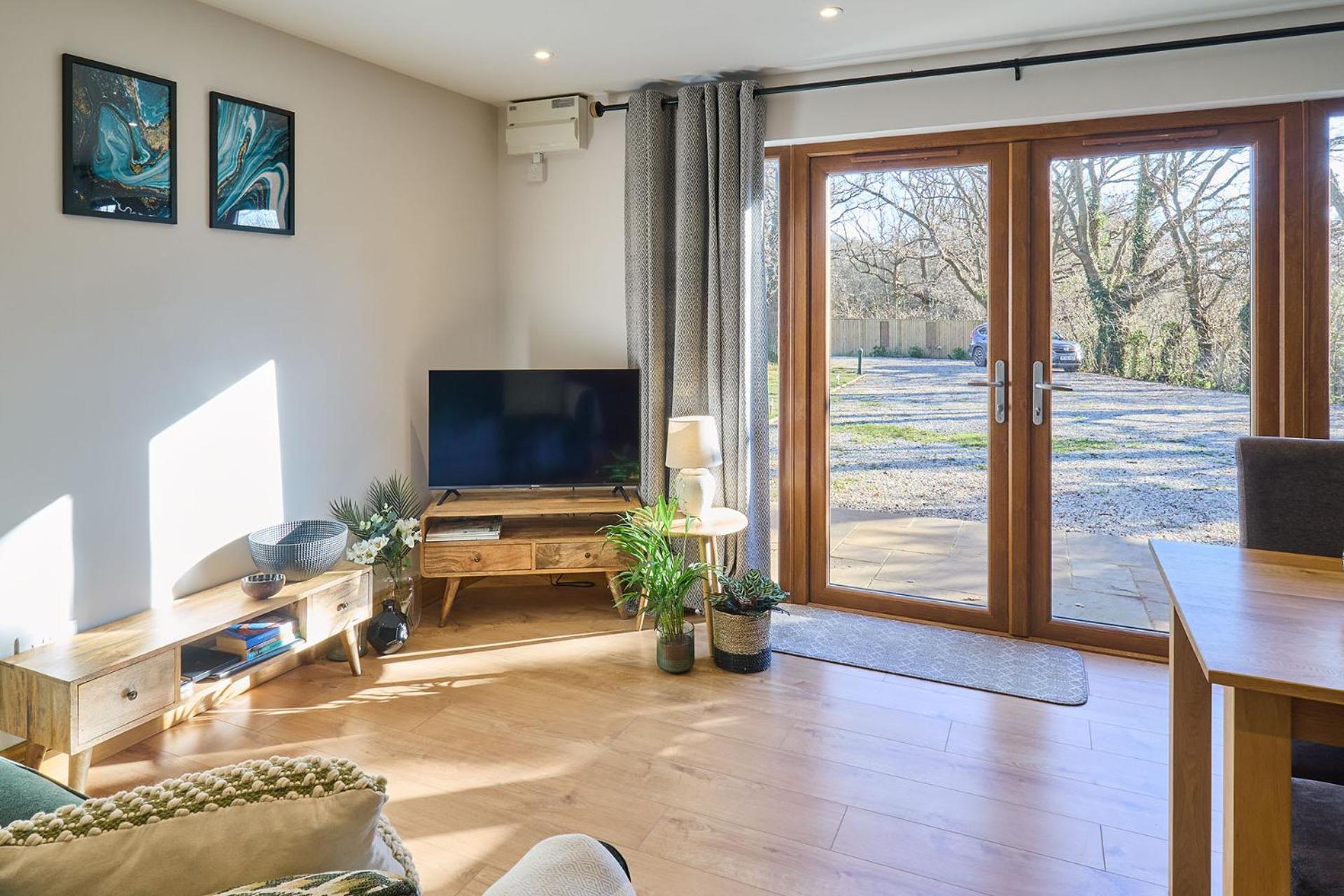 Host & Stay - Willow Barn view 5